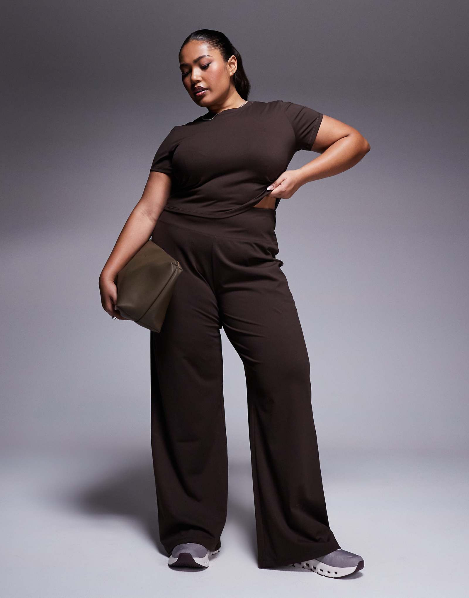 4505 Танцевальные брюки Curve Icon soft touch шоколадного цвета 8190₽