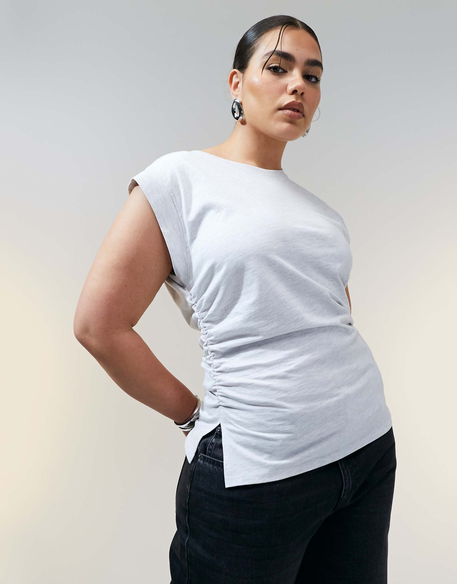 ДИЗАЙНЕРСКИЙ корсет ASOS с округлой талией и острыми плечами майка на бретелях из ледяного вереска 1890₽