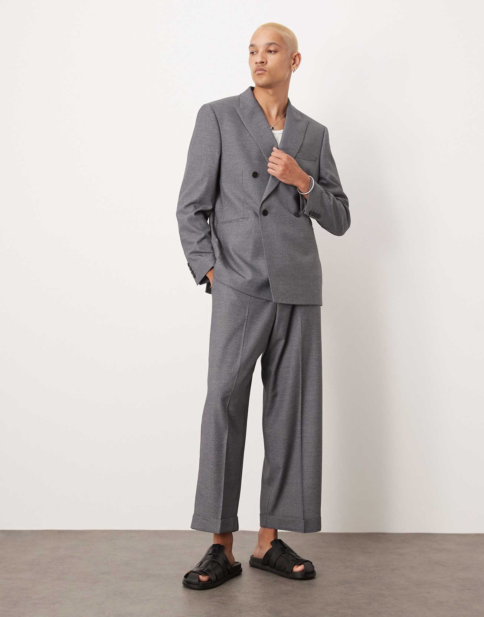 Дизайнерский двубортный пиджак от обычного костюма ASOS с серой фактурой 8490₽