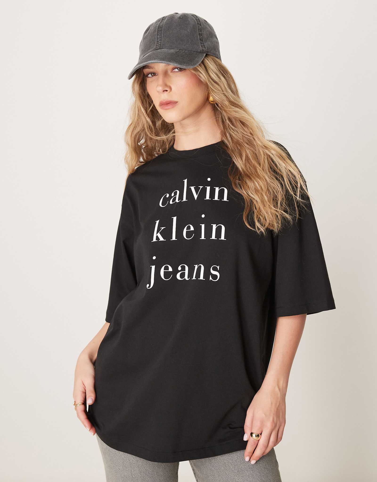 Черная футболка с крупным логотипом Calvin Klein Jeans 8190₽