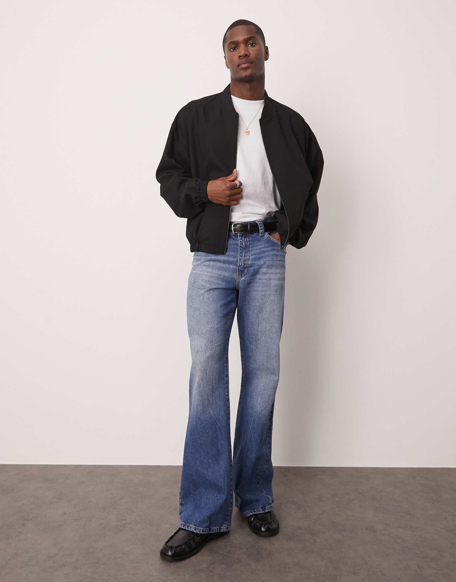 ДИЗАЙНЕРСКИЕ широкие джинсы-клеш ASOS светло-голубого цвета 10290₽