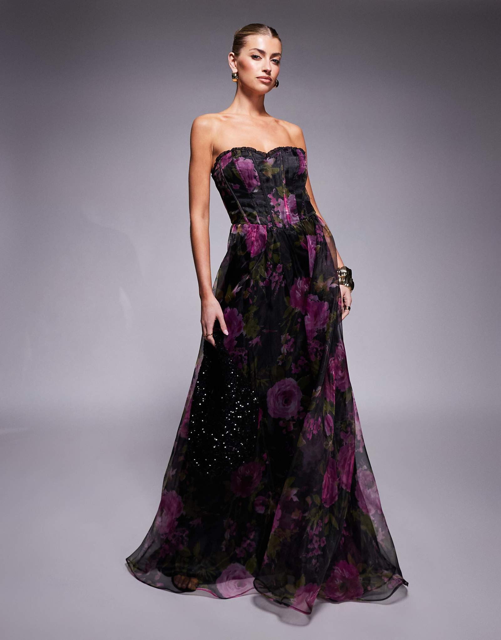 Макси-платье Lulus с корсетом без бретелек черного цвета и цветочным рисунком цвета фуксии