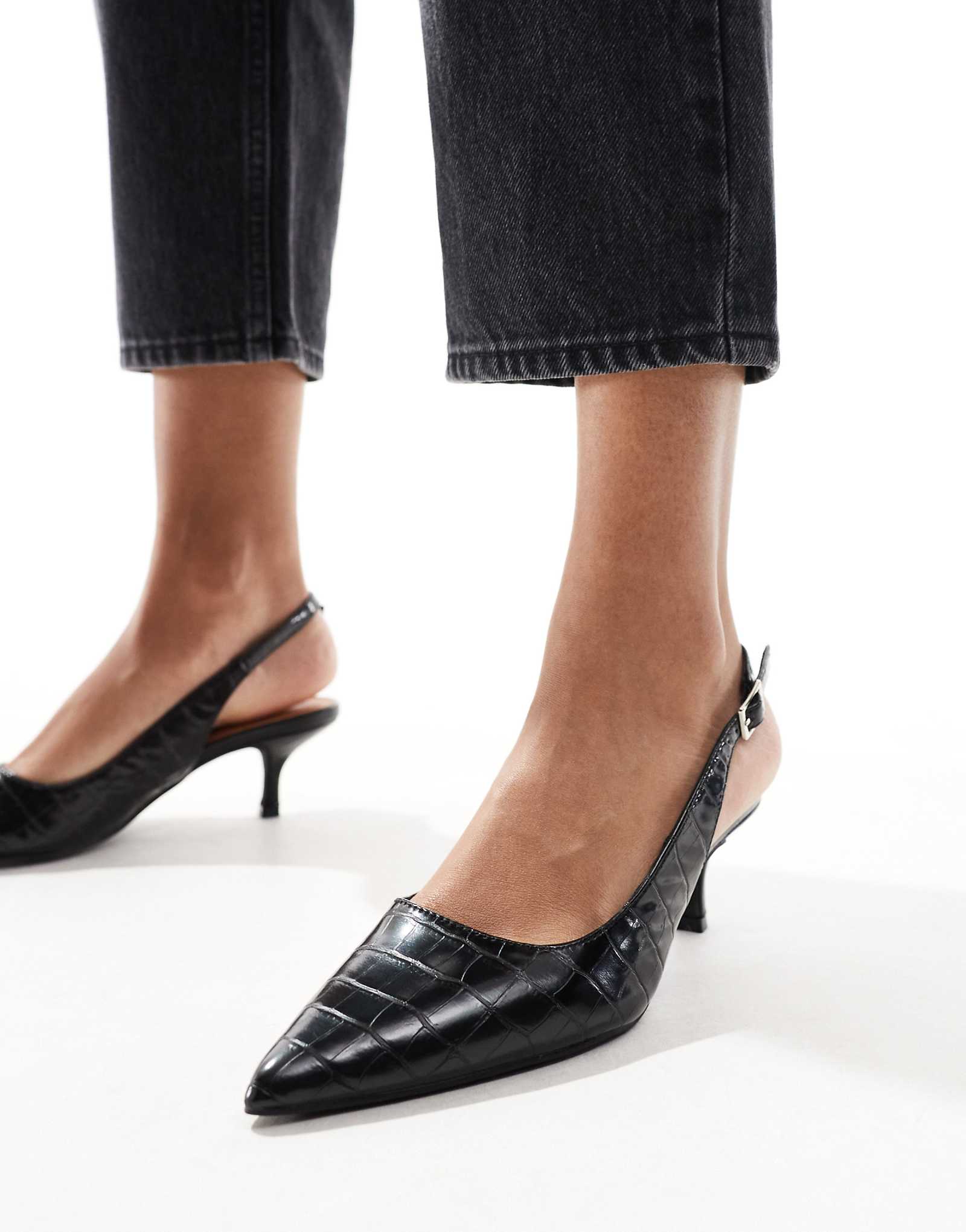 Черные туфли на высоком каблуке SEQWL с острым носком и открытой спиной