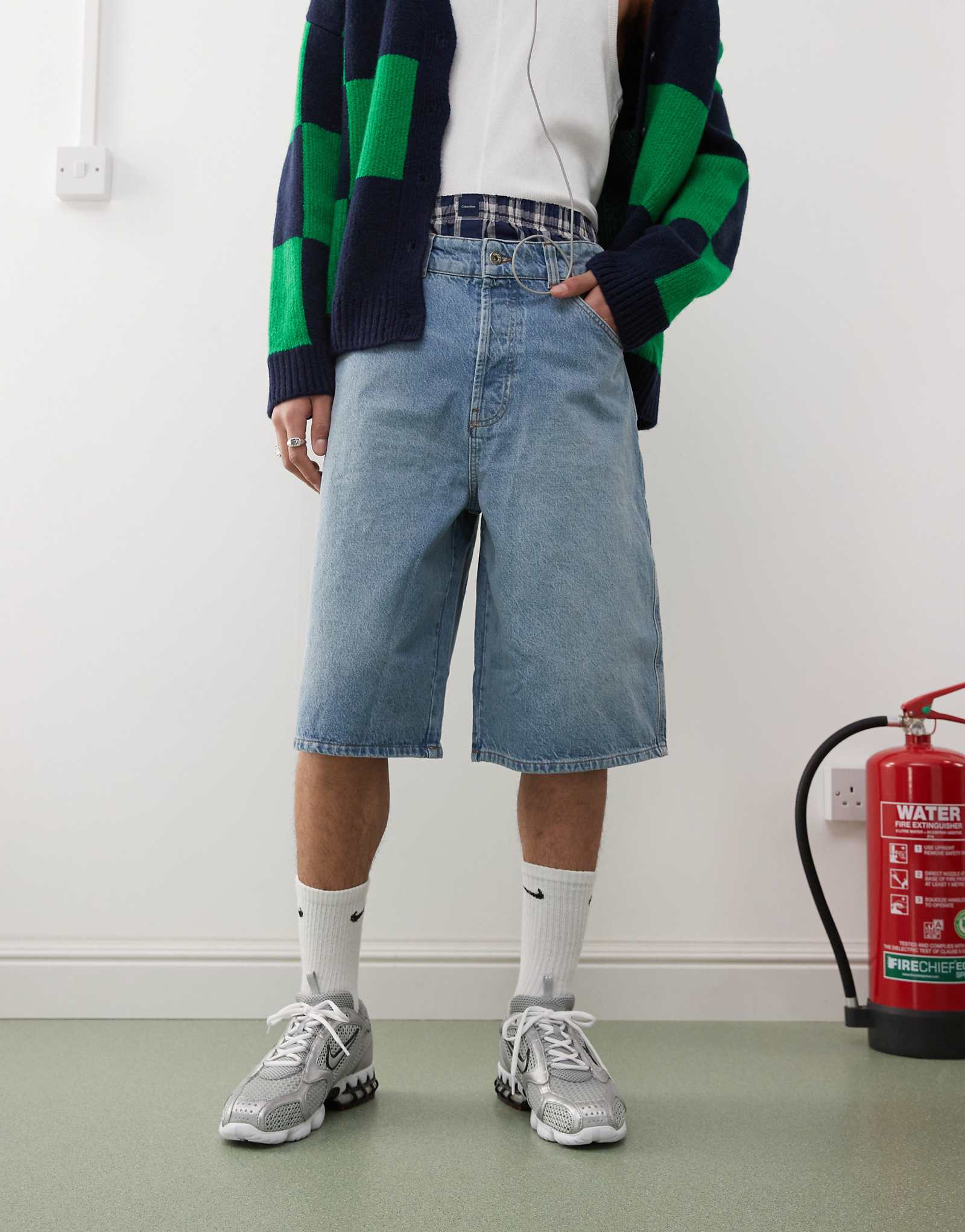 Джинсовые шорты для скейтбординга COLLUSION темно-синего цвета 10790₽