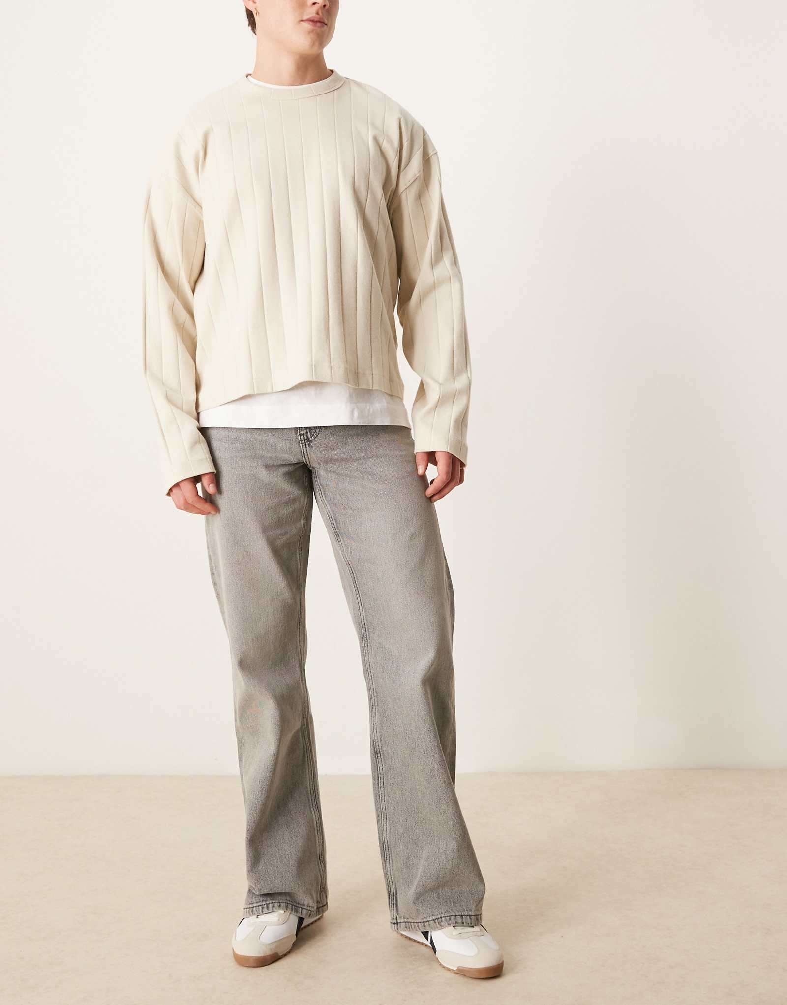 ДИЗАЙНЕРСКИЕ широкие джинсы-клеш ASOS в винтажном сером цвете - часть комплекта 3090₽