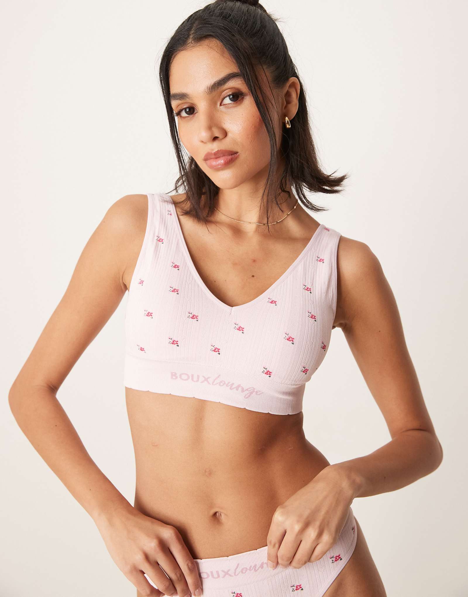 Бюстгальтер без косточек с вишневым принтом Boux Avenue розового цвета