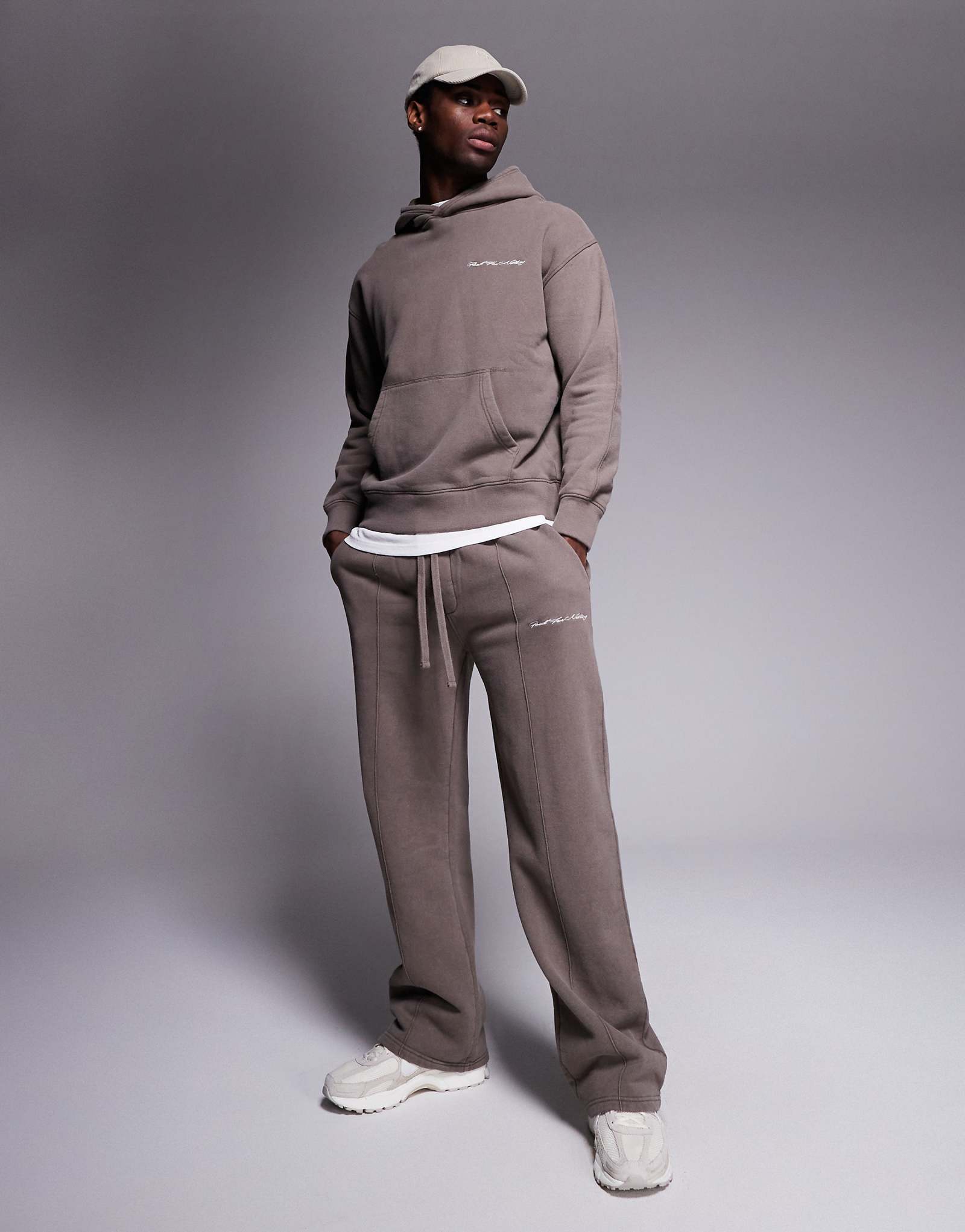 Спортивные брюки Good For Nothing темно-серого цвета - часть комплекта