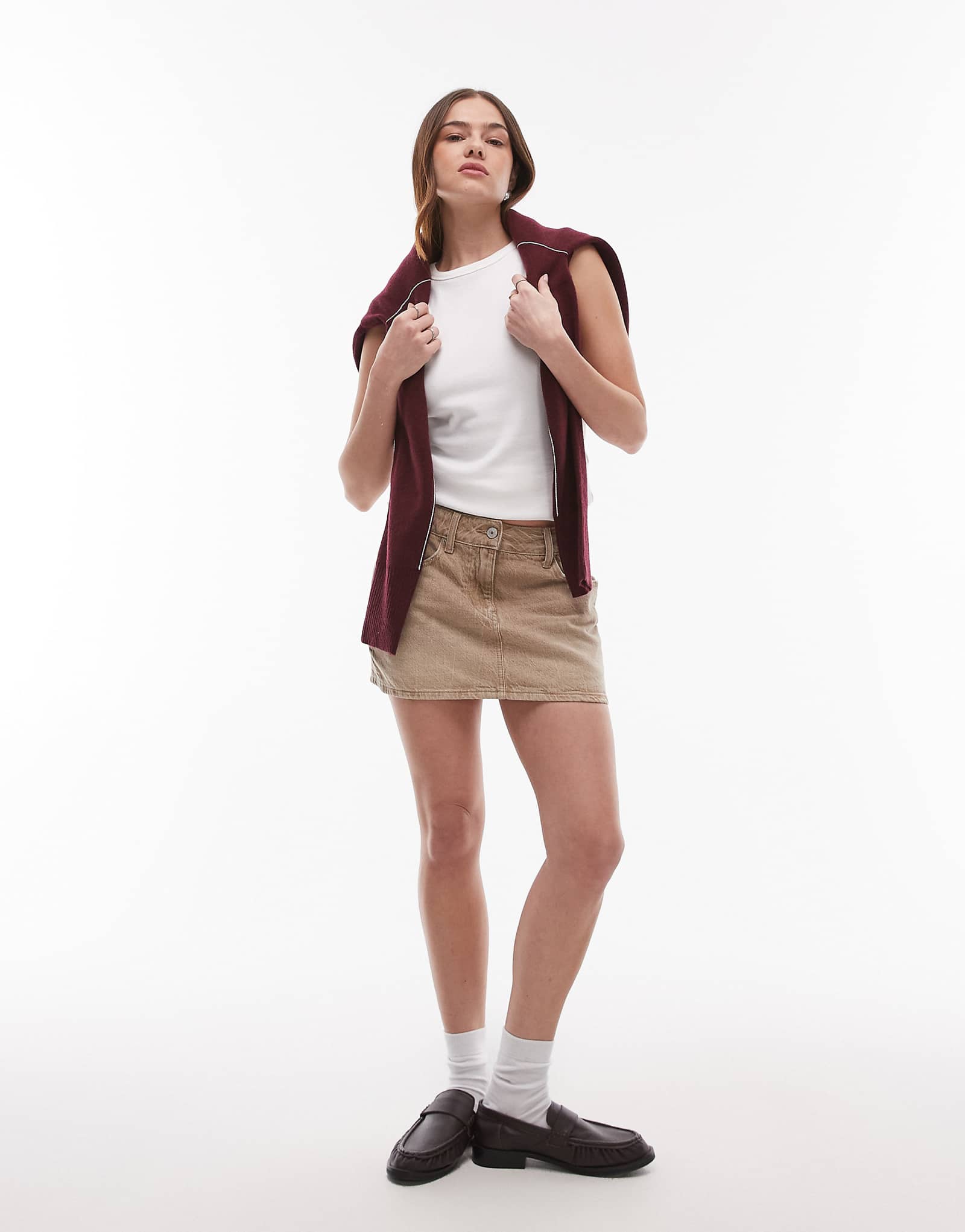 Джинсовая микро-мини-юбка Tommy Jeans коричневого цвета после стирки 16490₽