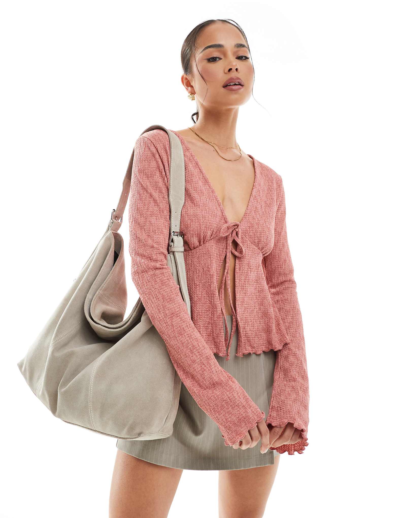 Кардиган с широкими рукавами и завязками только спереди светло-розового цвета 9590₽