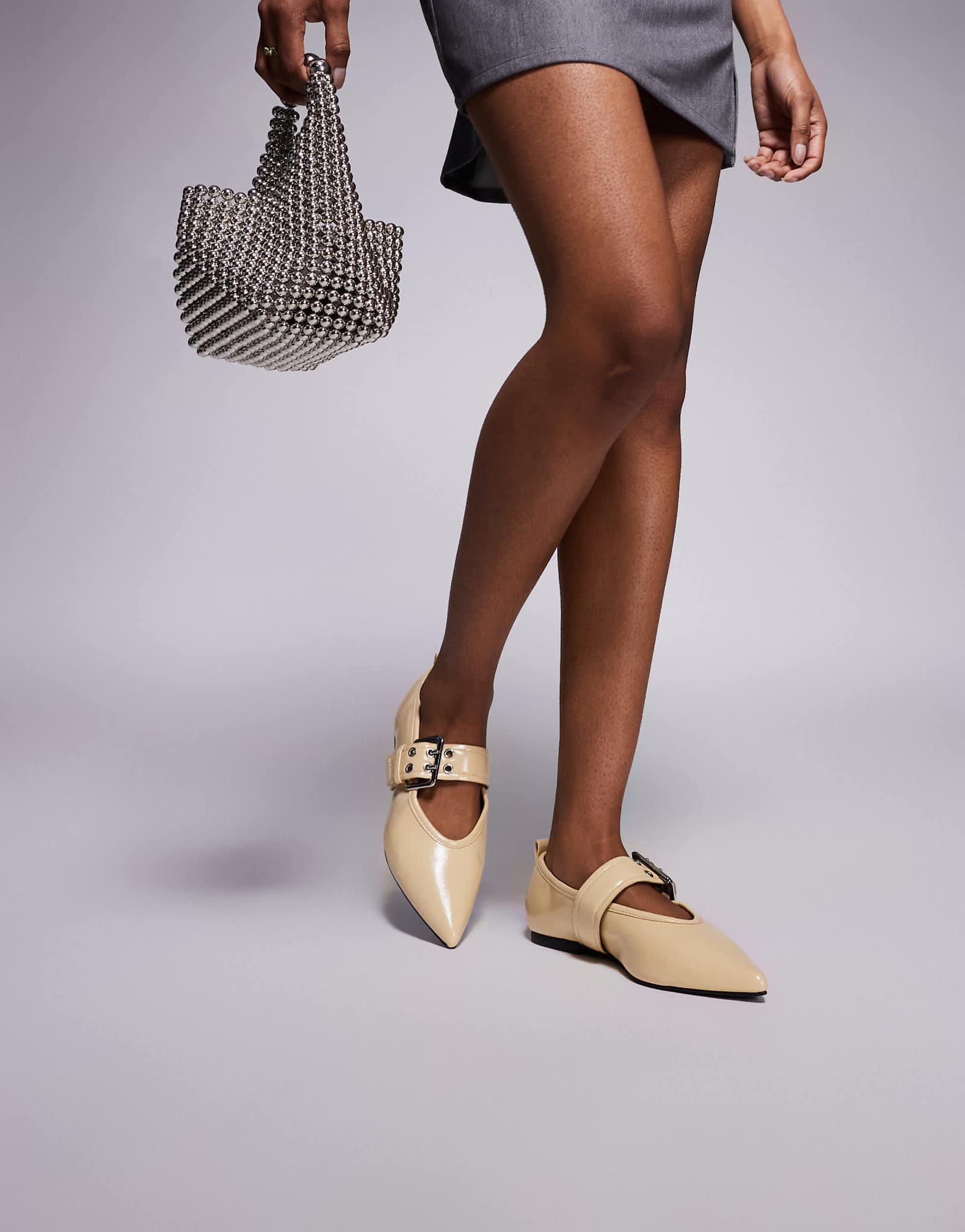 Балетная туфелька с заостренной пряжкой River Island масляно-желтого цвета 9790₽