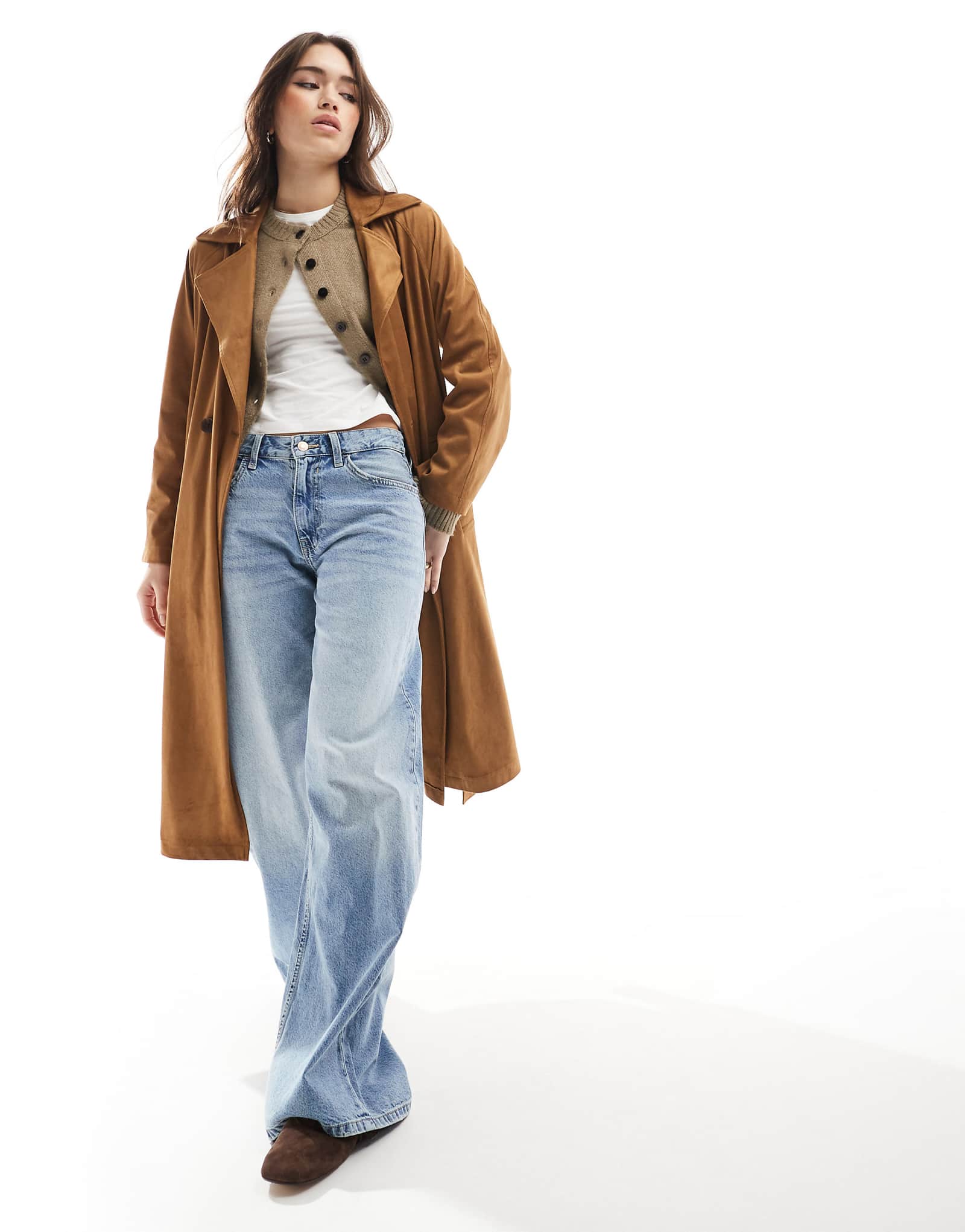 Тренч-пальто Stradivarius из искусственной замши верблюжьего цвета