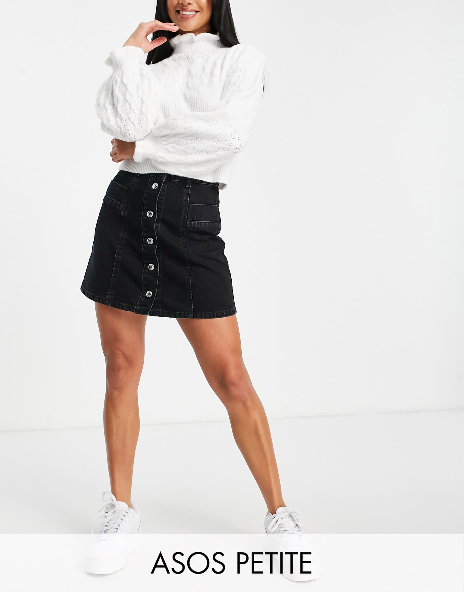 Миниатюрная джинсовая юбка на пуговицах из хлопчатобумажной смеси ASOS DESIGN черного цвета застиранная - ЧЕРНЫЙ 2790₽
