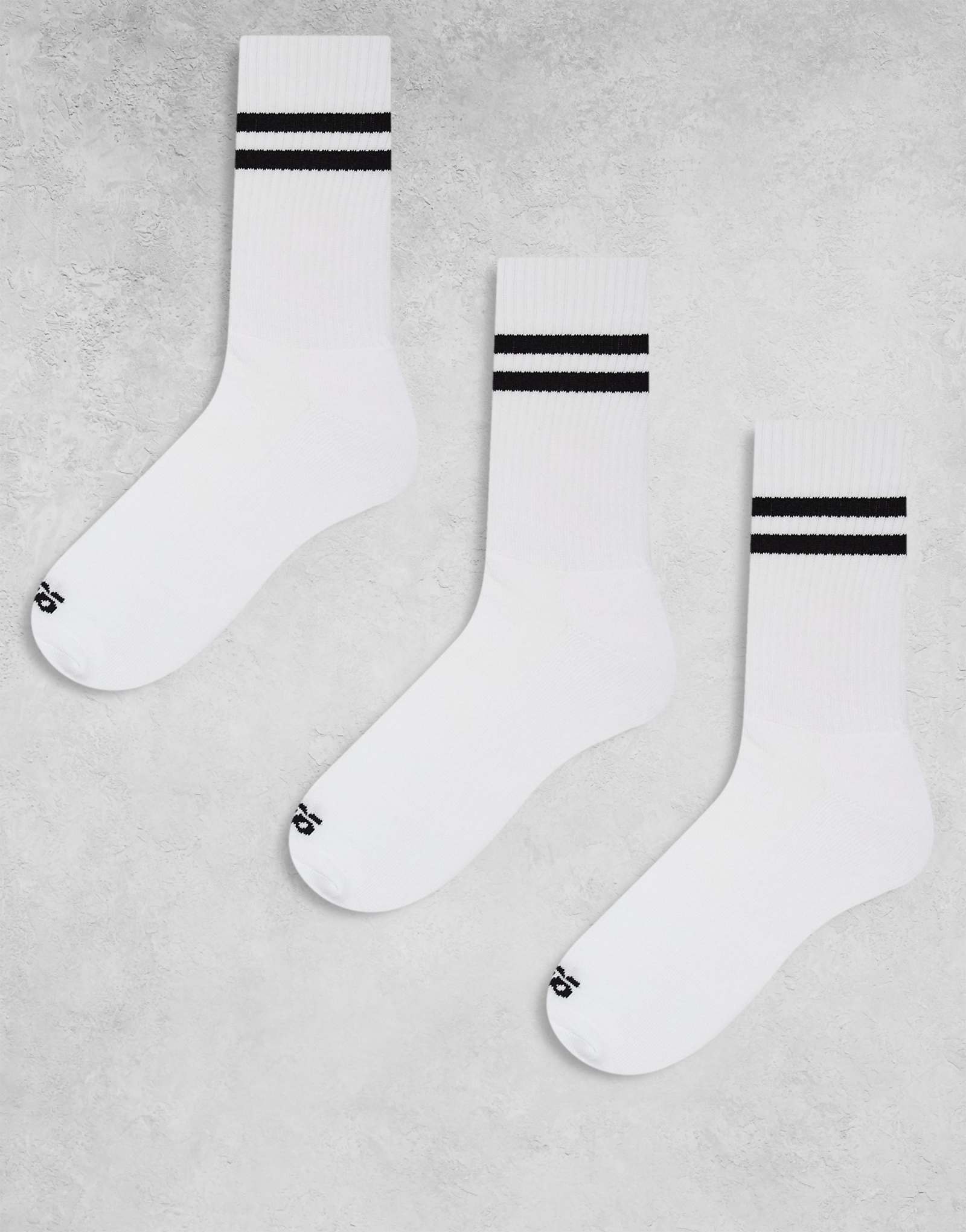 4505 3 упаковки быстросохнущих носков crew в белую и черную полоску 3190₽