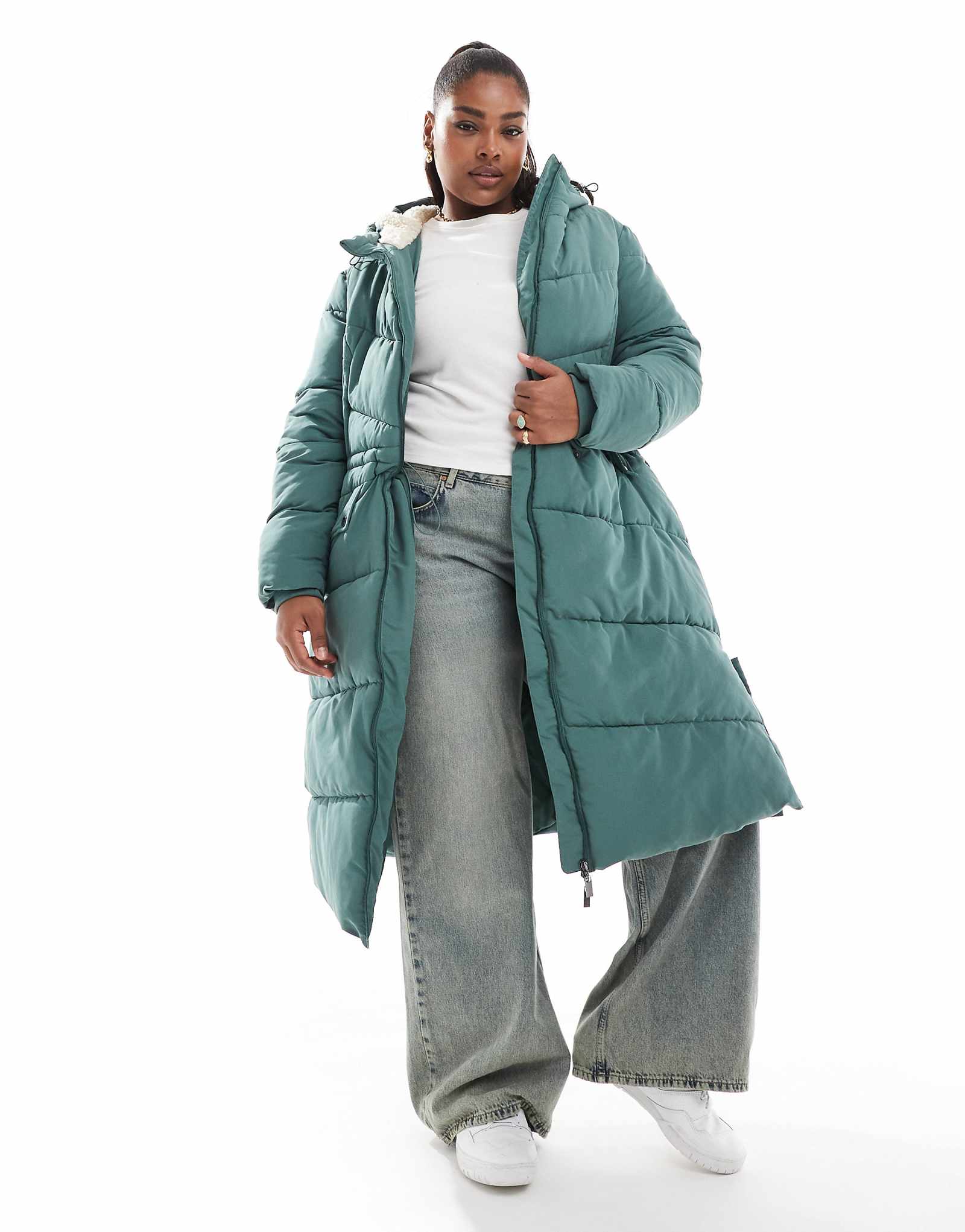 Ваша стеганая миди-куртка с плюшевой подкладкой цвета хаки 14090₽