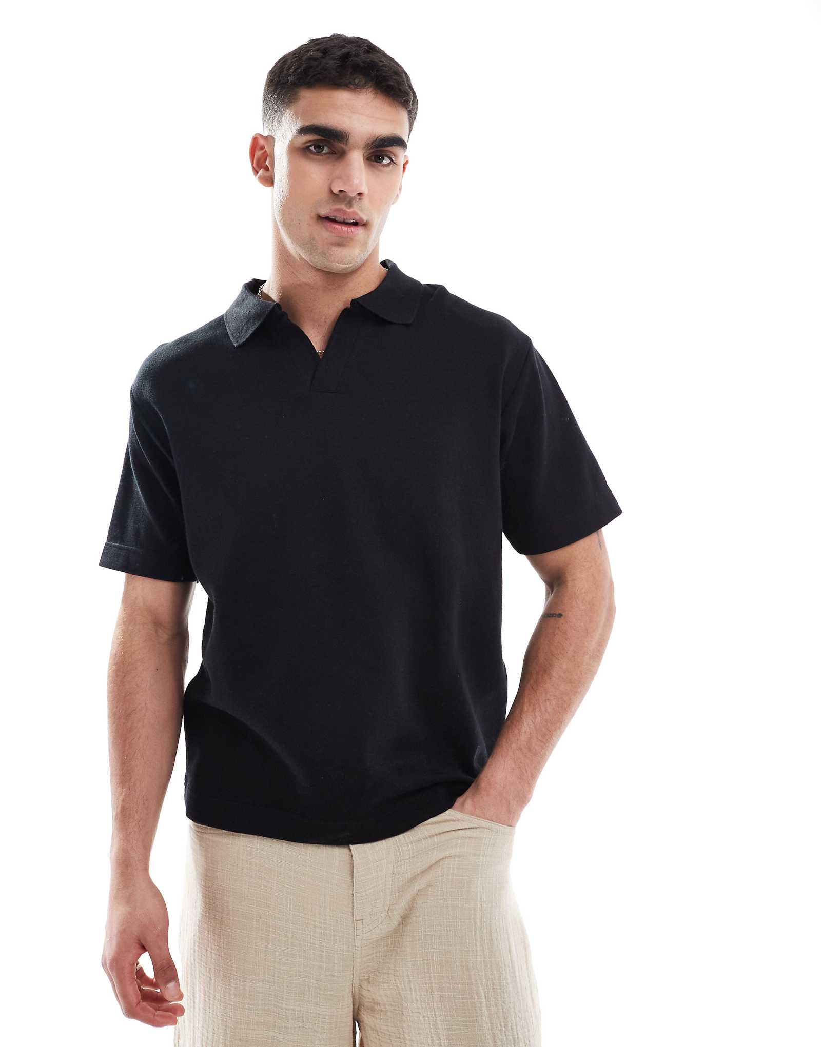 Водолазка-поло Pull-Bear revere черного цвета 5290₽