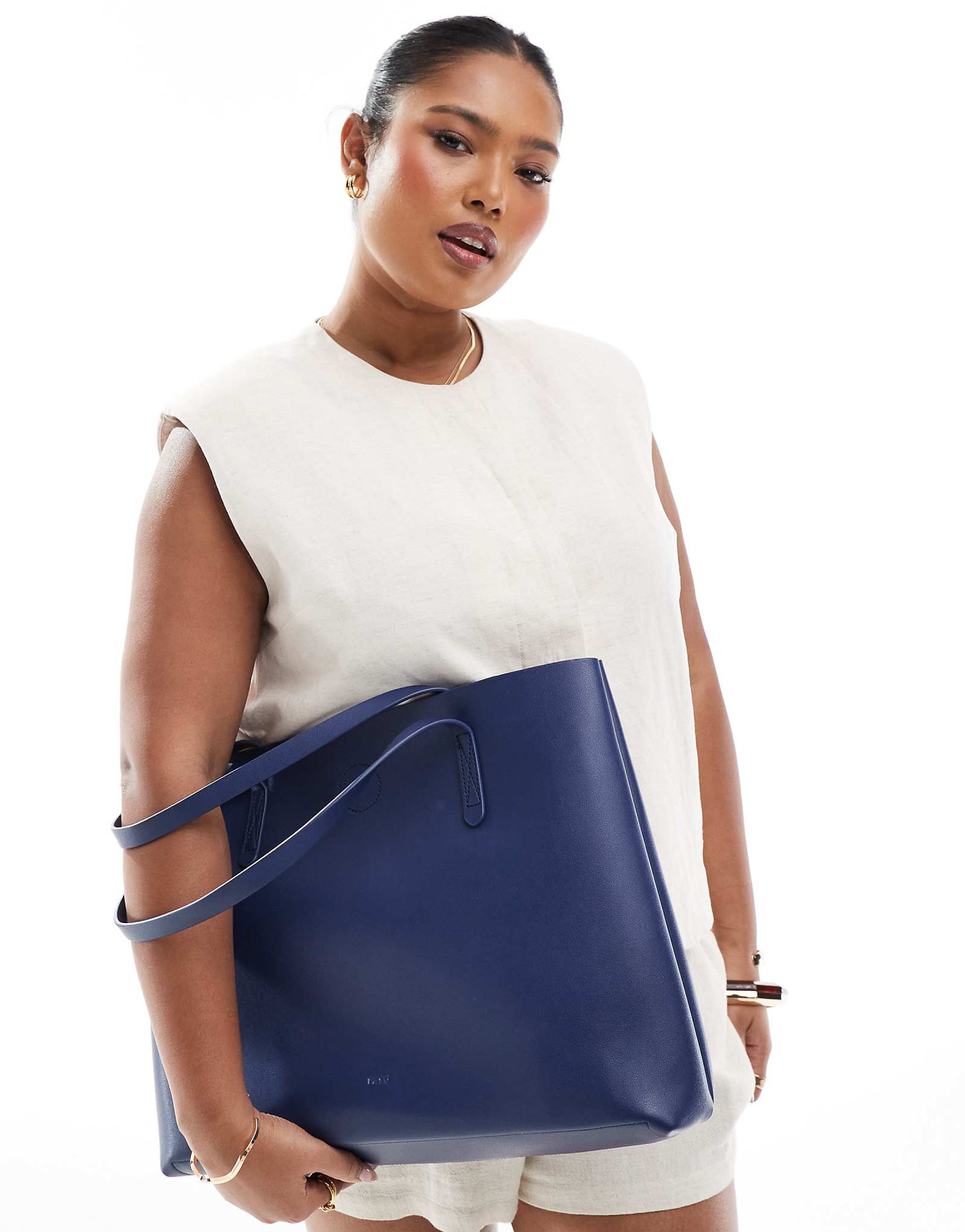 Сумка-тоут PASQ а-силуэта королевского синего цвета 6390₽