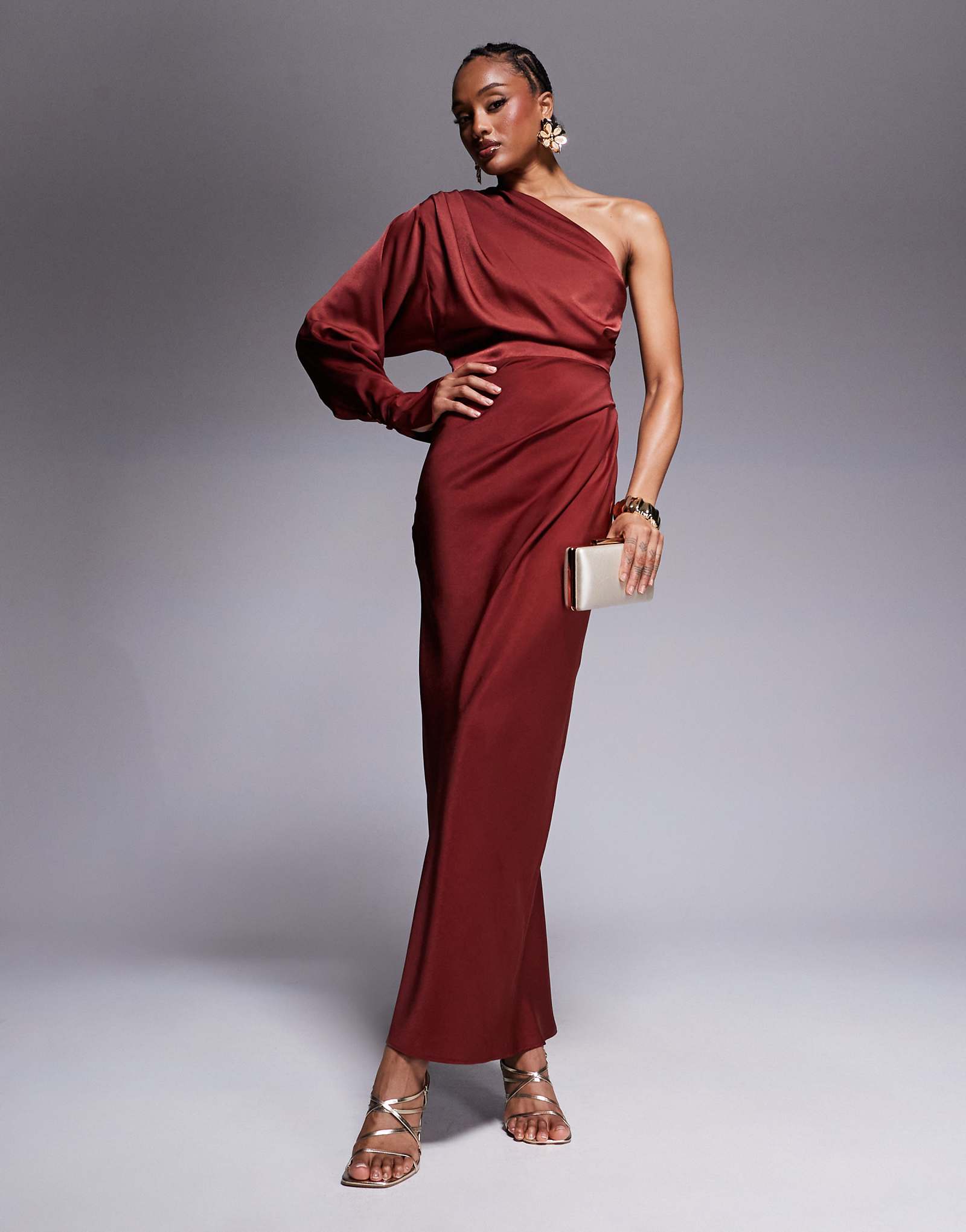 ДИЗАЙНЕРСКОЕ атласное макси-платье ASOS на одно плечо цвета ржавчины 14690₽