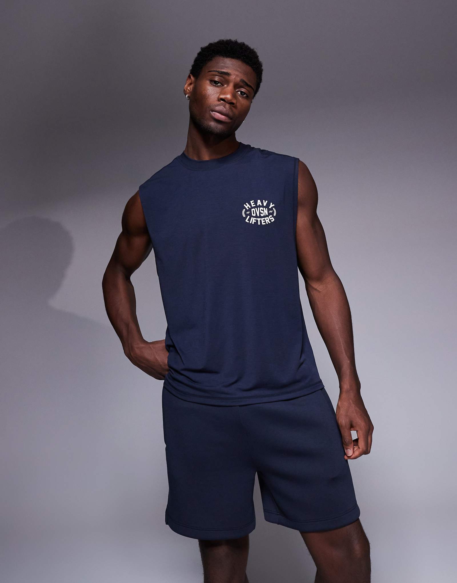 4505 быстросохнущий тренировочный танк большого размера с рисунком сзади в темно-синем цвете 3290₽