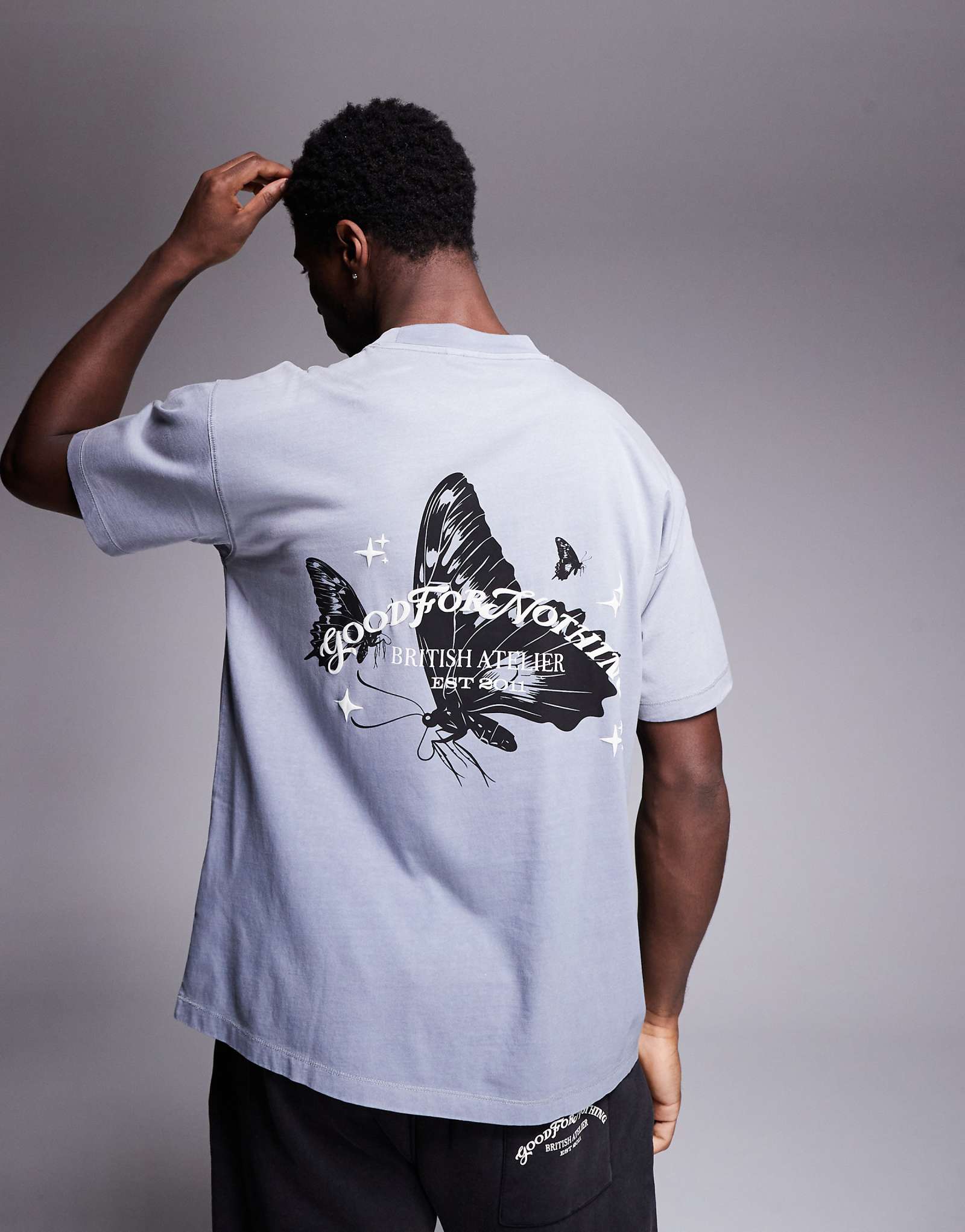 Футболка Good For Nothing с принтом бабочки на спине серого цвета