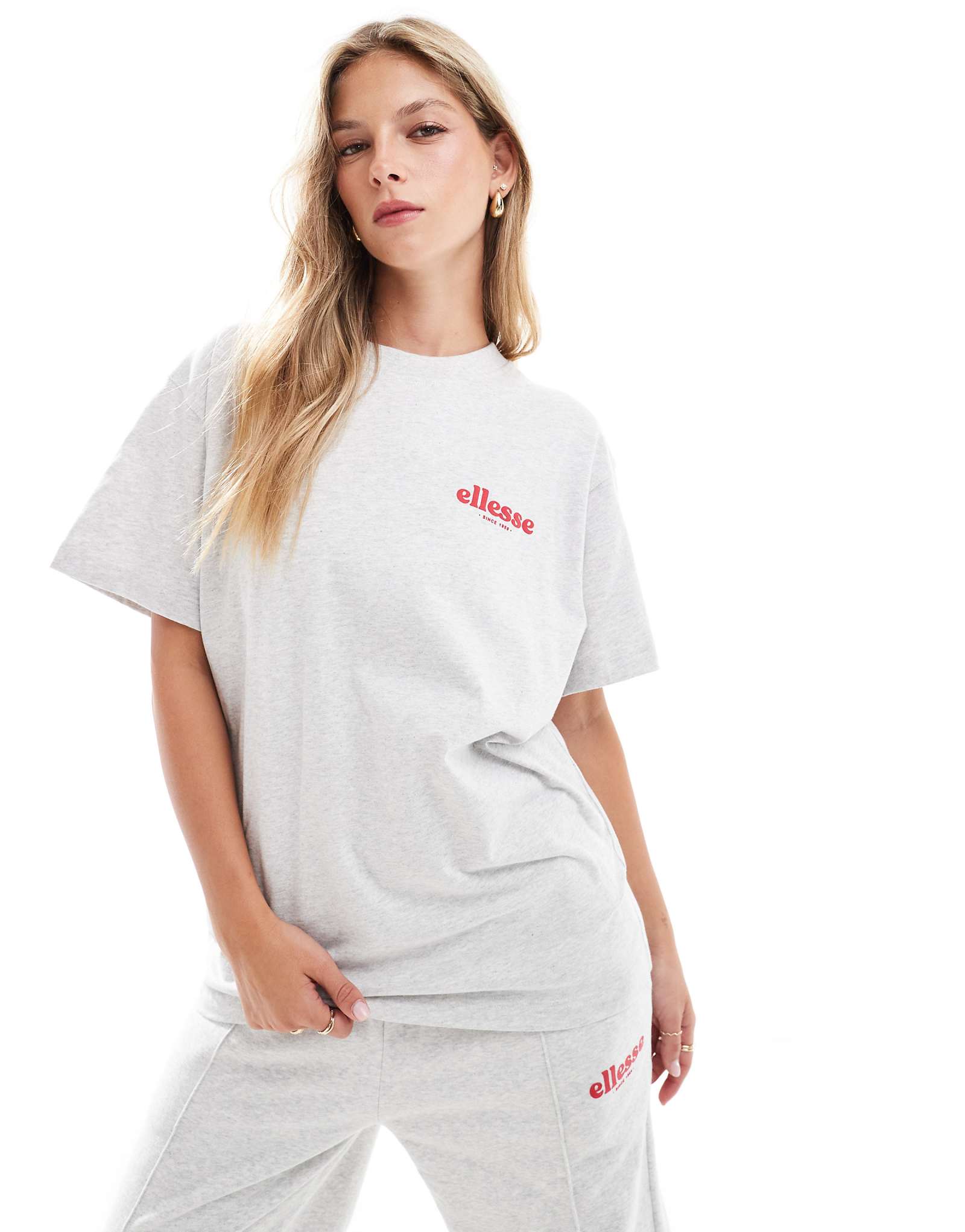 футболка ellesse Ardha серого цвета 6590₽
