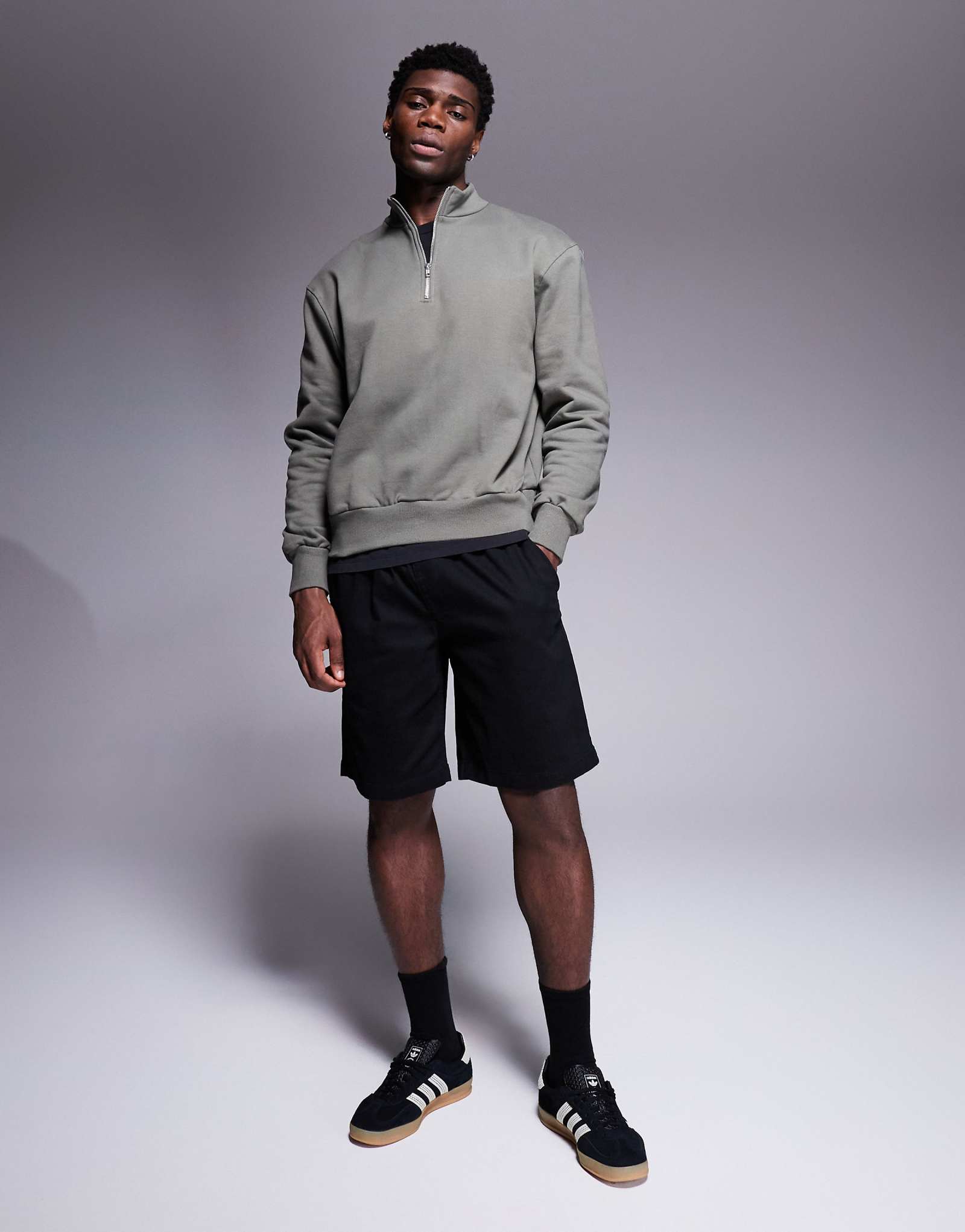 Джинсовые шорты свободного кроя ADPT черного цвета