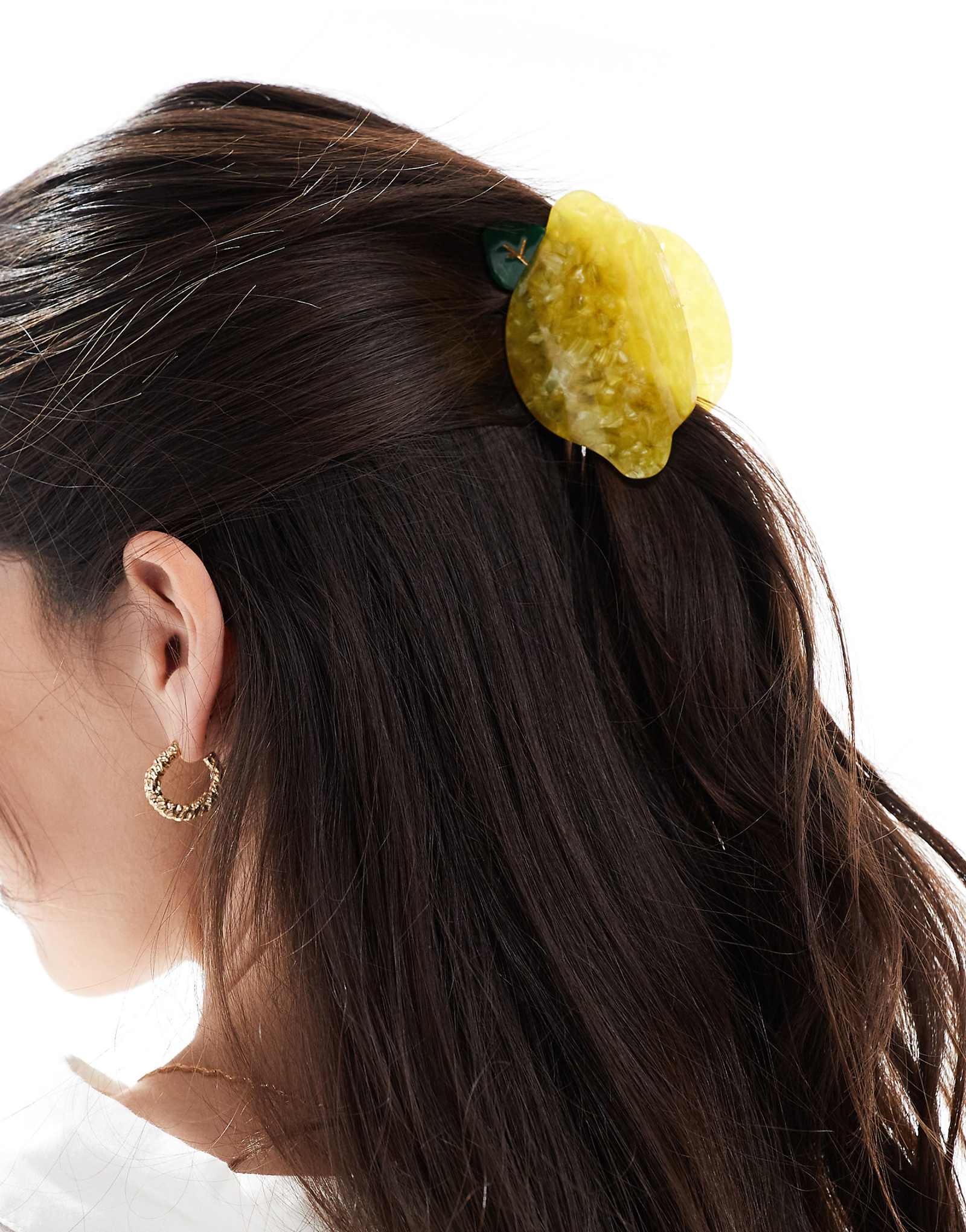 Дополните аксессуарами лимонную клешню для волос желтого цвета 2690₽
