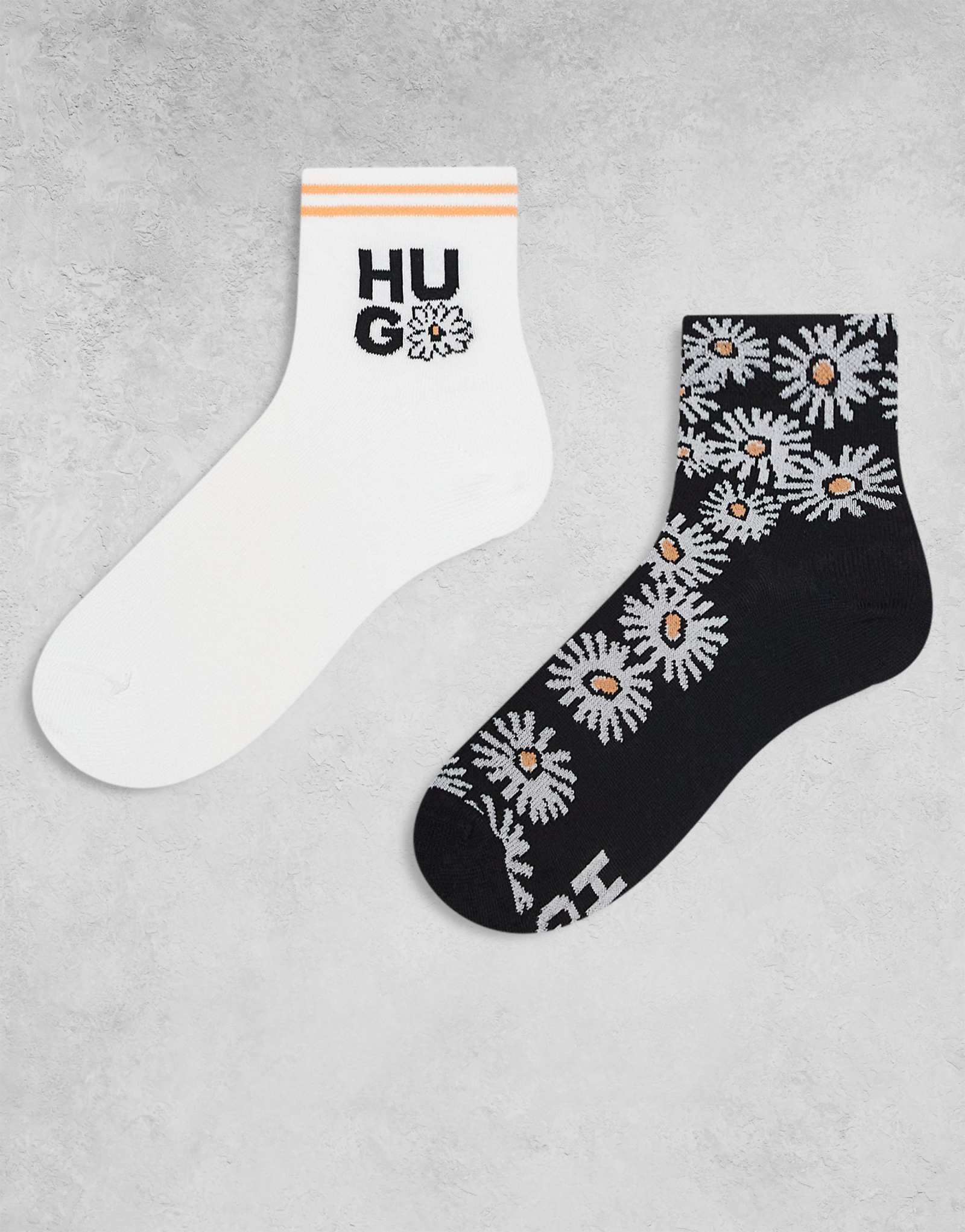 Носки HUGO Red из 2-х упаковок с многослойным логотипом и принтом в виде ромашек 3290₽