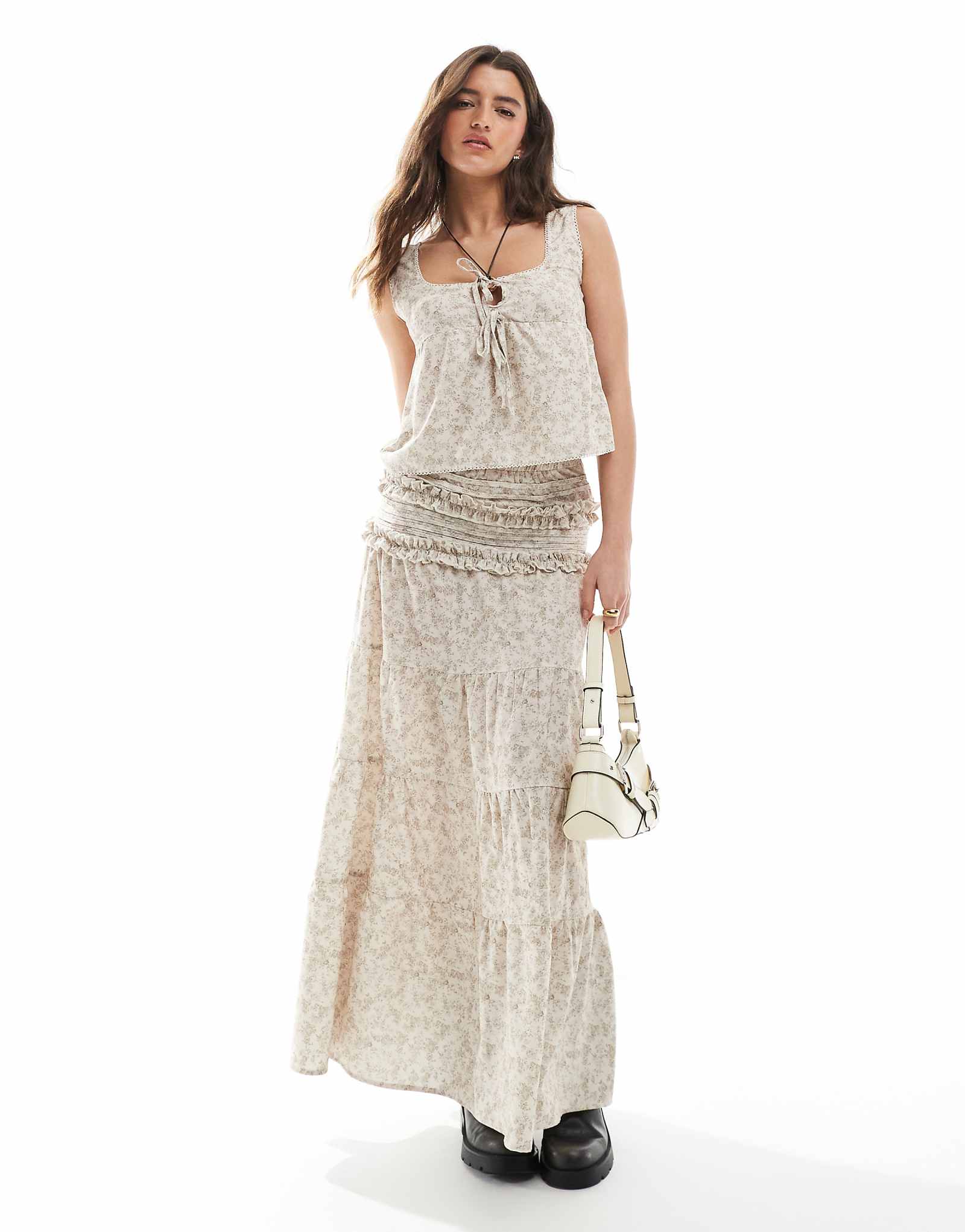 Многоярусная макси-юбка в стиле бохо Daisy Street средней посадки с оборками в мелкий цветочек - часть комплекта