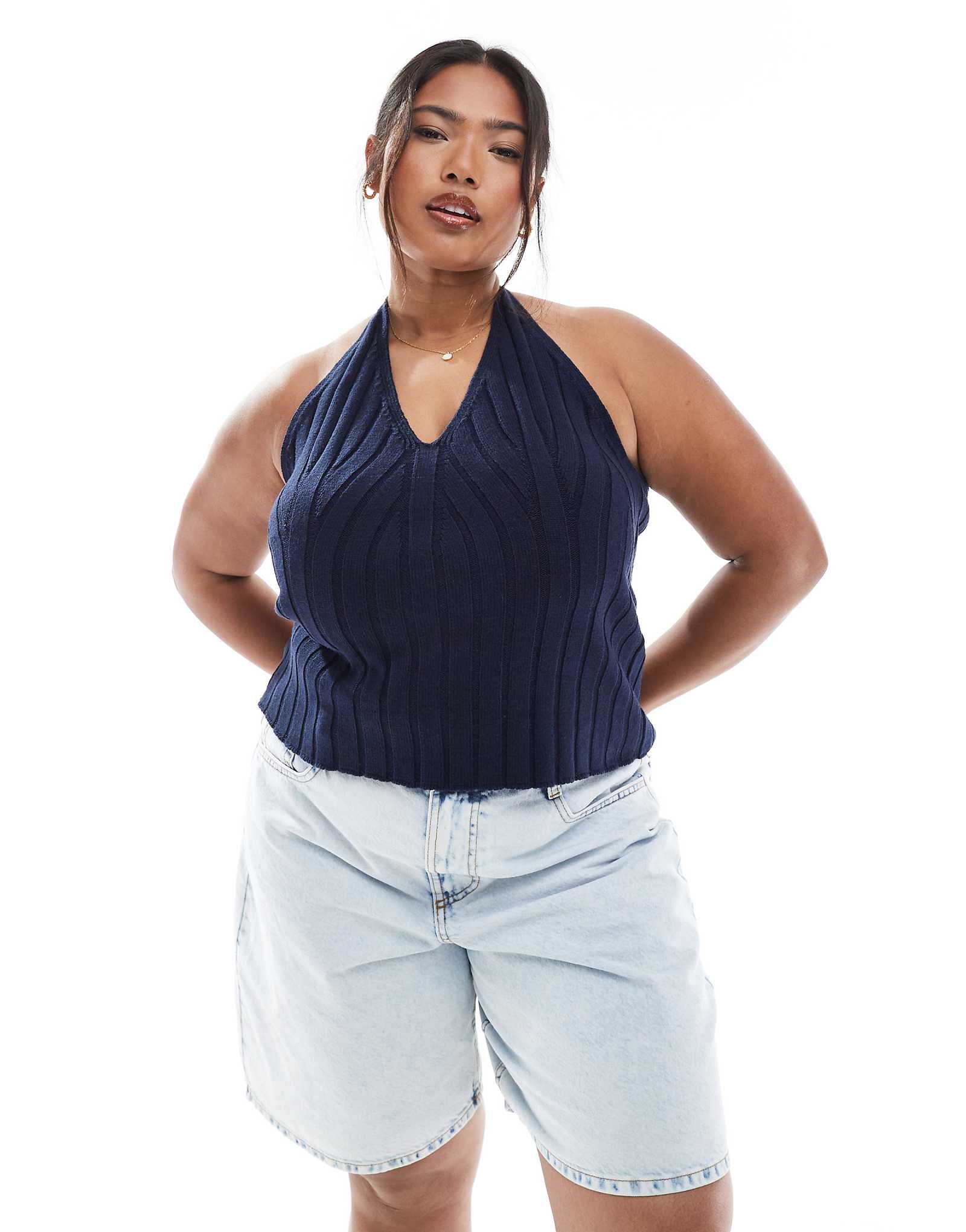 Темно-синий топ на бретелях из плотного трикотажа ASOS DESIGN Curve темно-синего цвета 2090₽