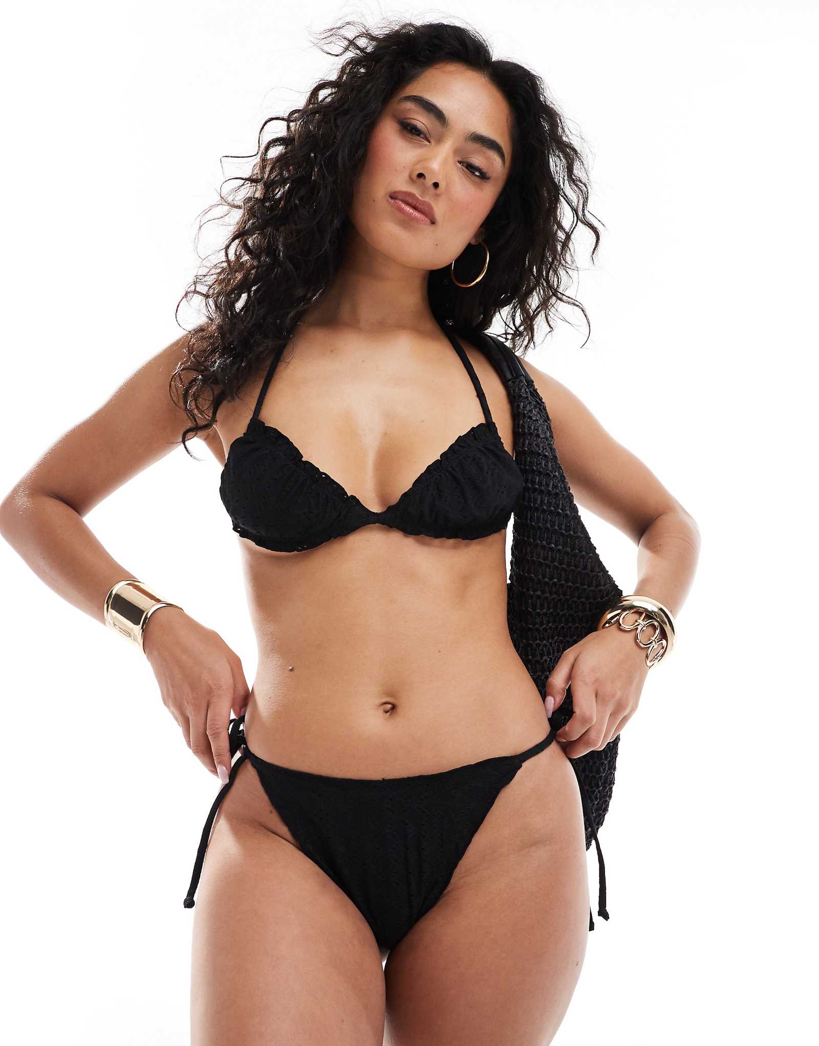 Черные плавки-бикини с оборками и завязками по бокам от Daisy Street от broderie 4790₽