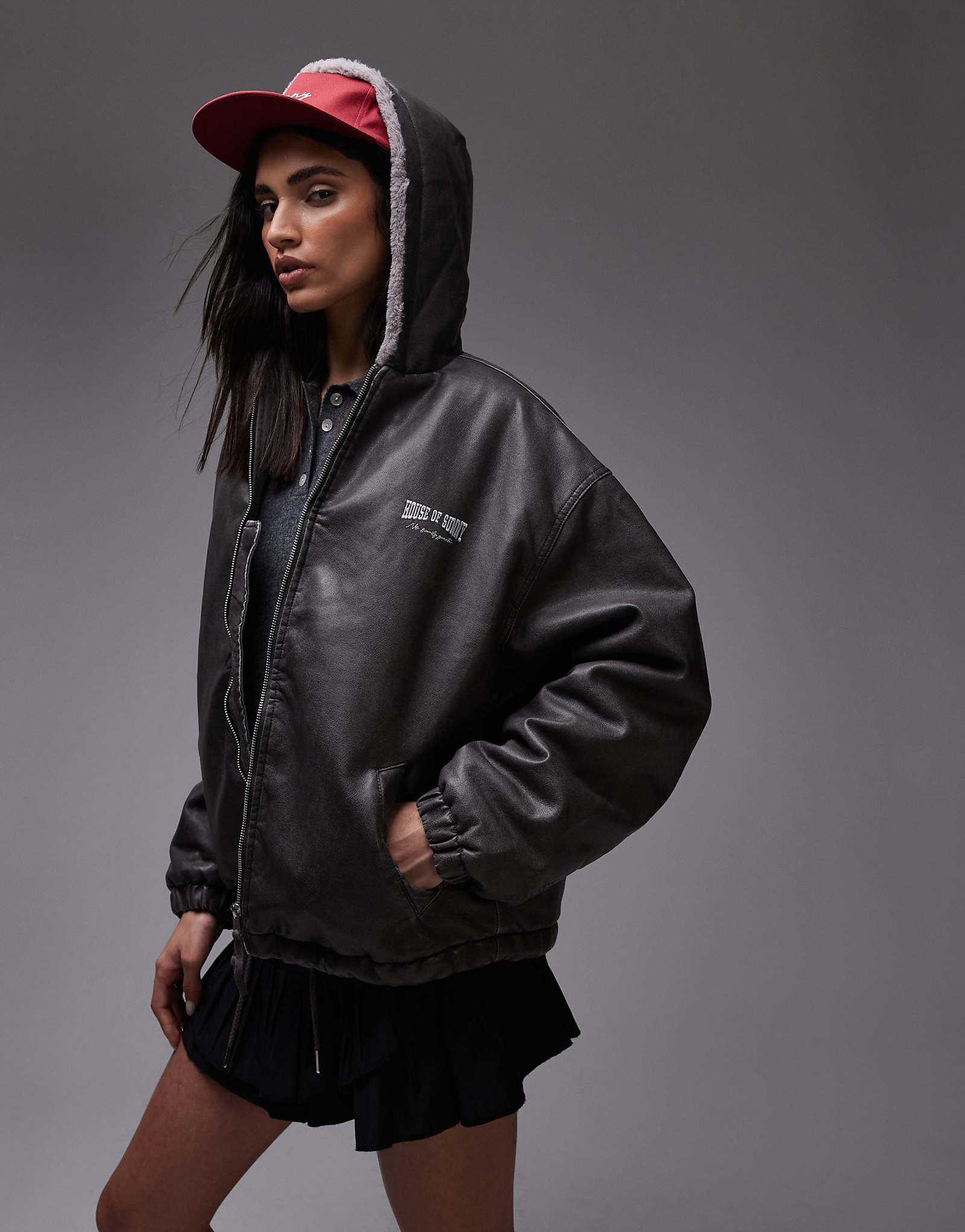 Куртка с капюшоном House of Sunny на подкладке из искусственного меха темно-серого цвета