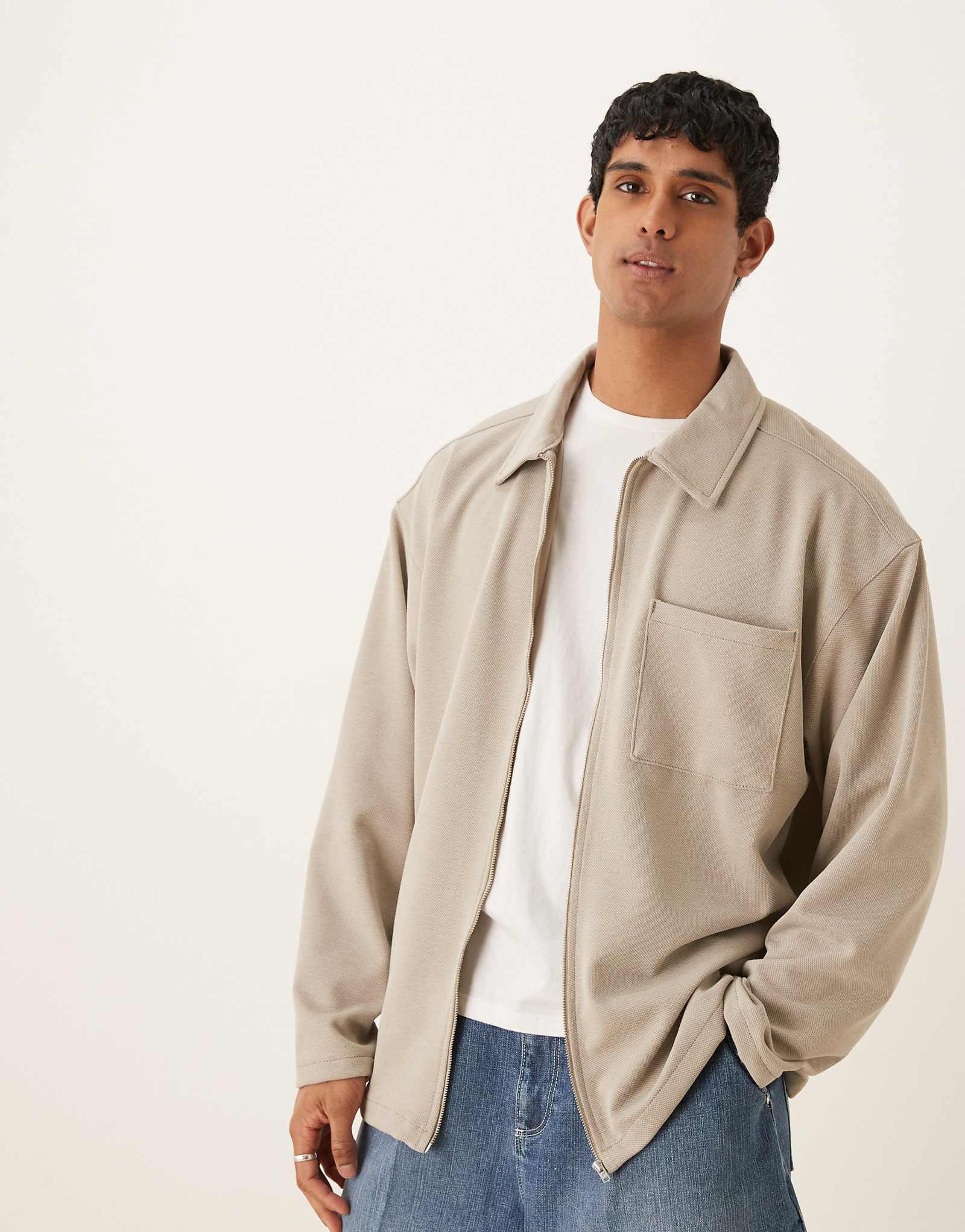 ДИЗАЙН ASOS - облегающая тренерская манжета в фактурную полоску цвета экрю 6490₽