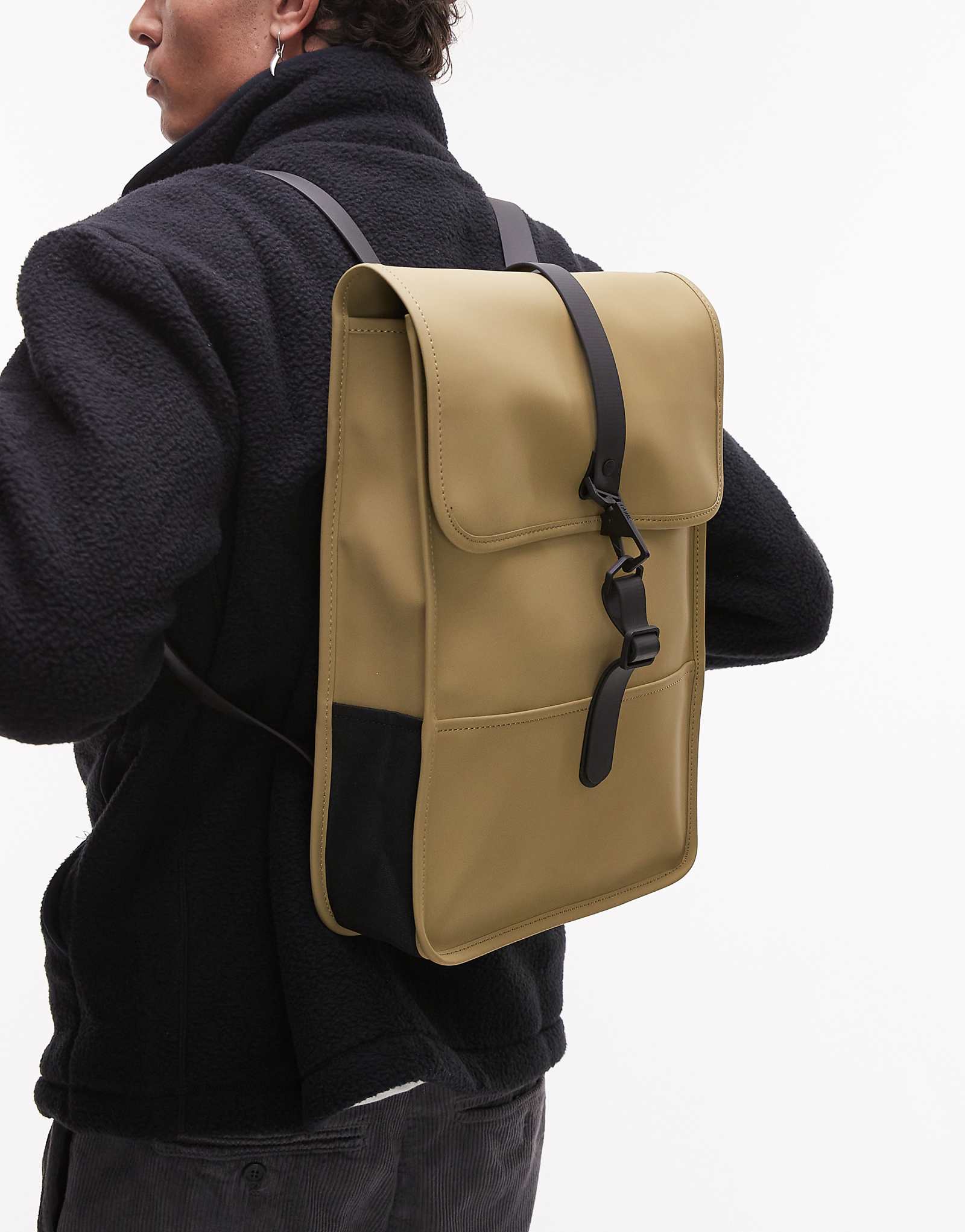 Водонепроницаемый мини-рюкзак Rains 13020 цвета хаки 18190₽