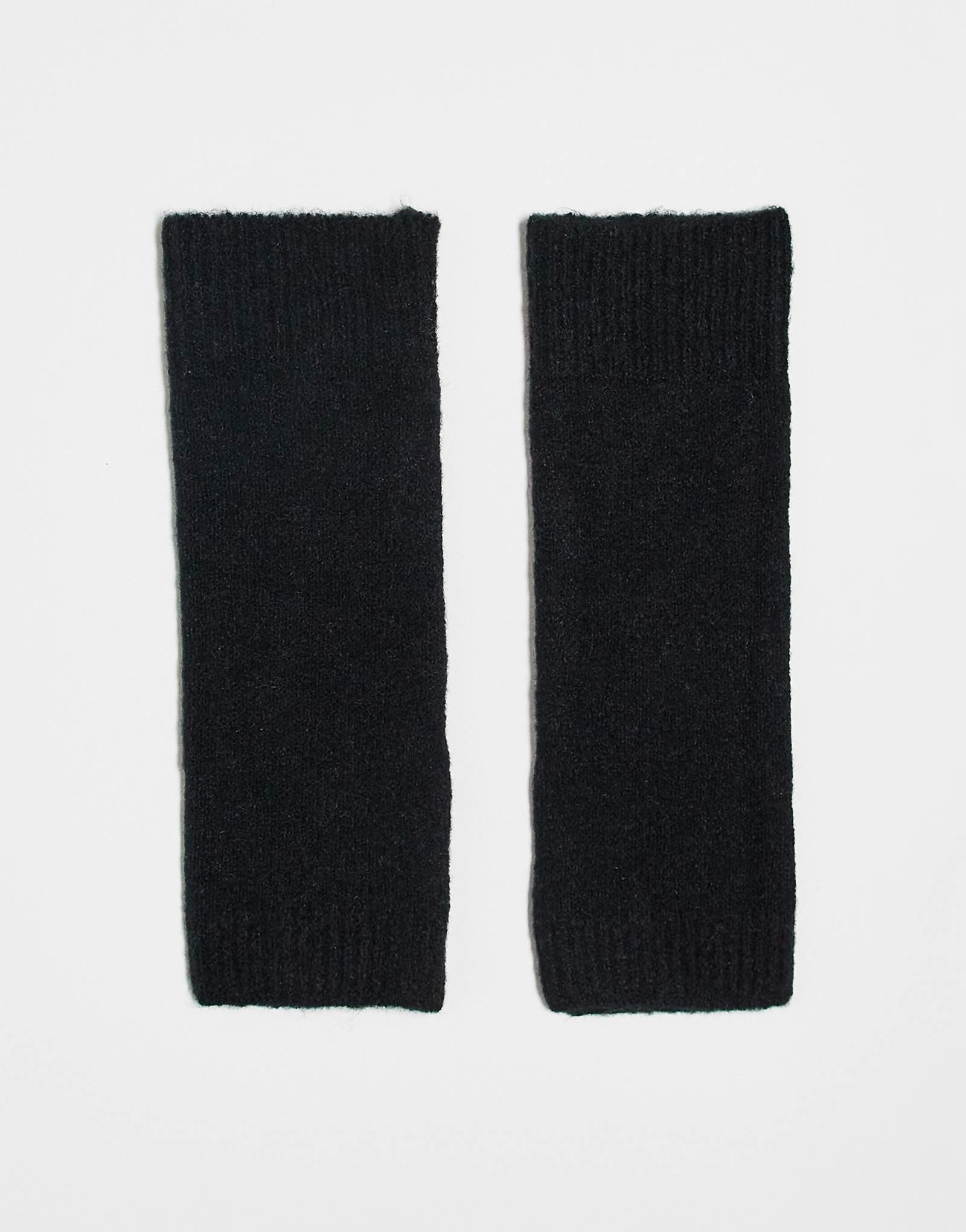 Штучные вязаные гетры для рук черного цвета 5290₽