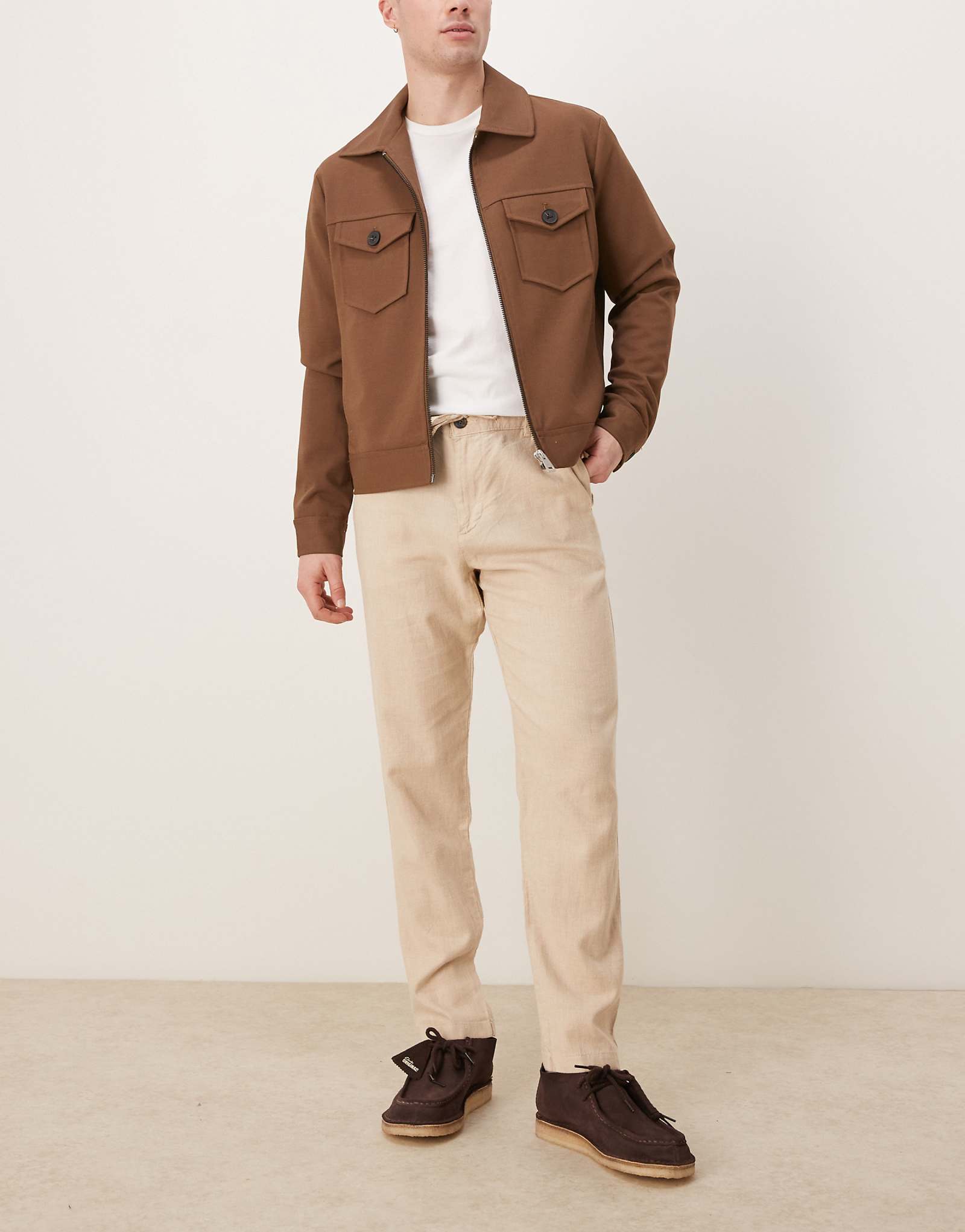 Узкие зауженные брюки кремового цвета из отборной льняной смеси Homme 21390₽