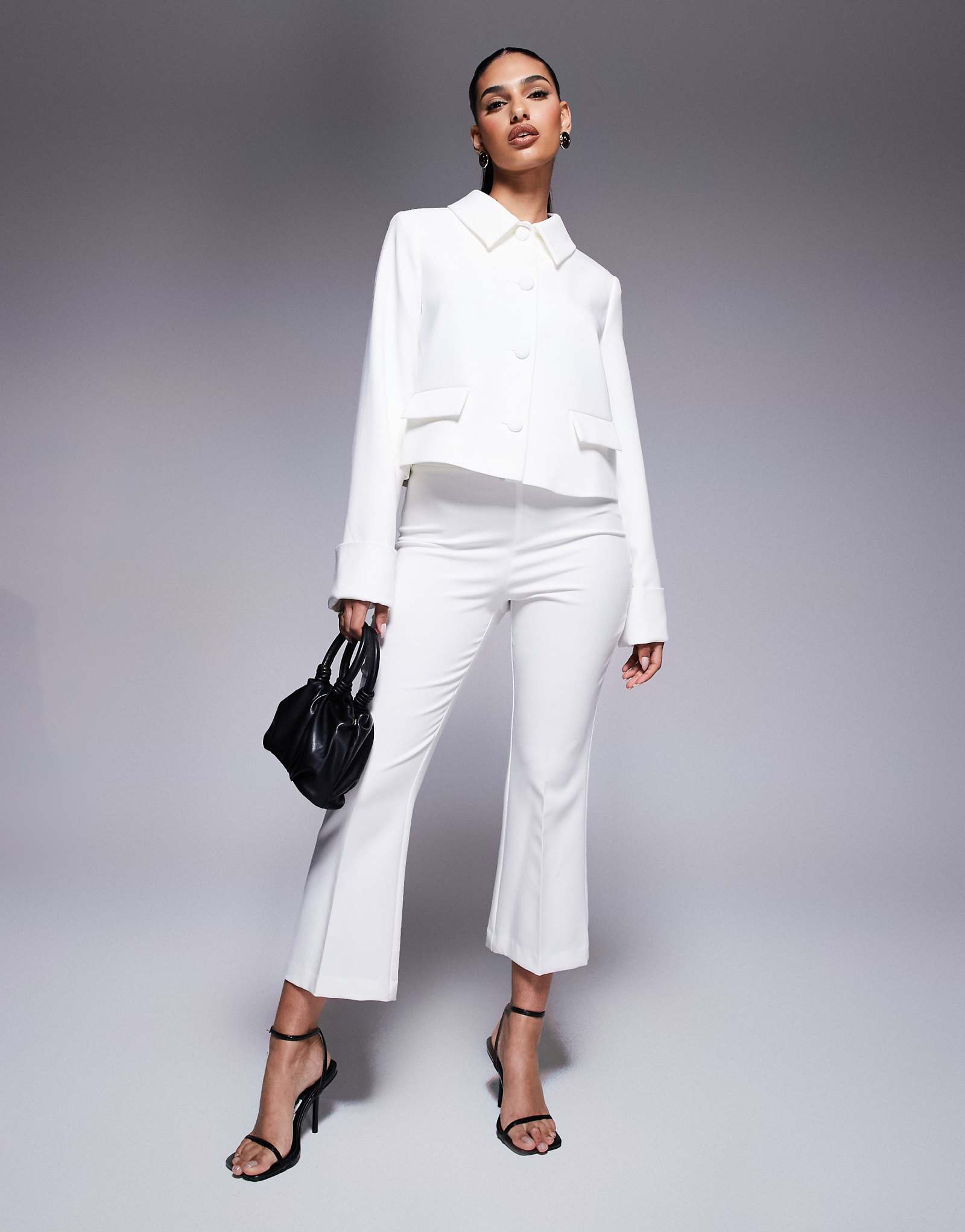 Укороченные брюки-клеш River island белого цвета - часть комплекта 9990₽