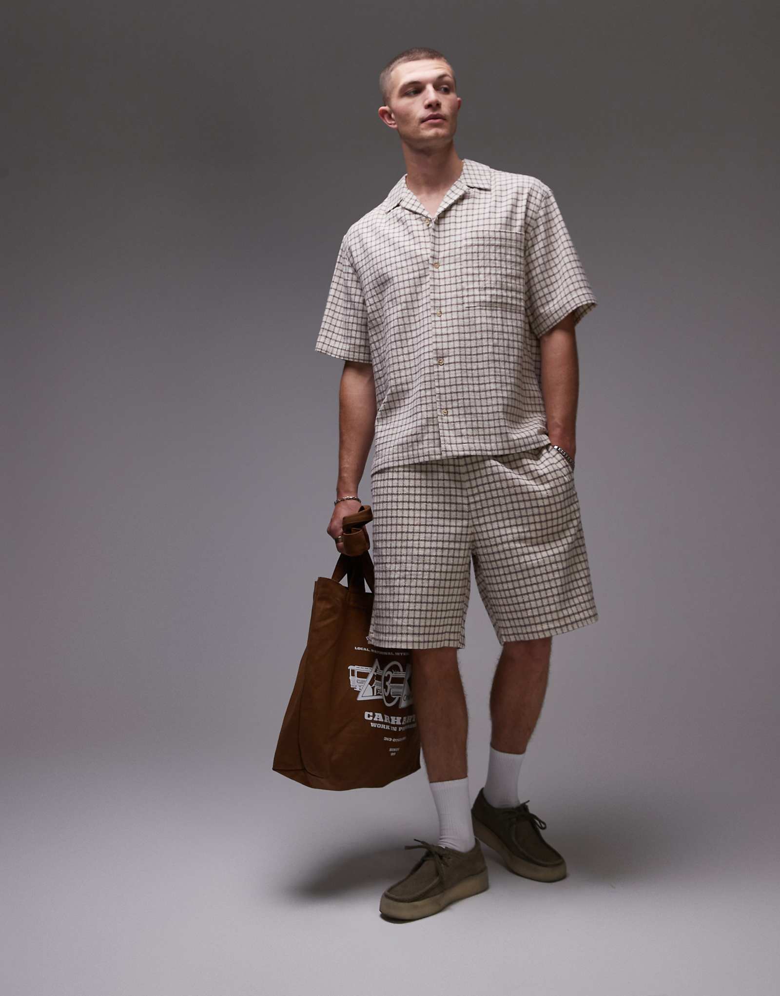 Клетчатые шорты Topman из камня 6090₽