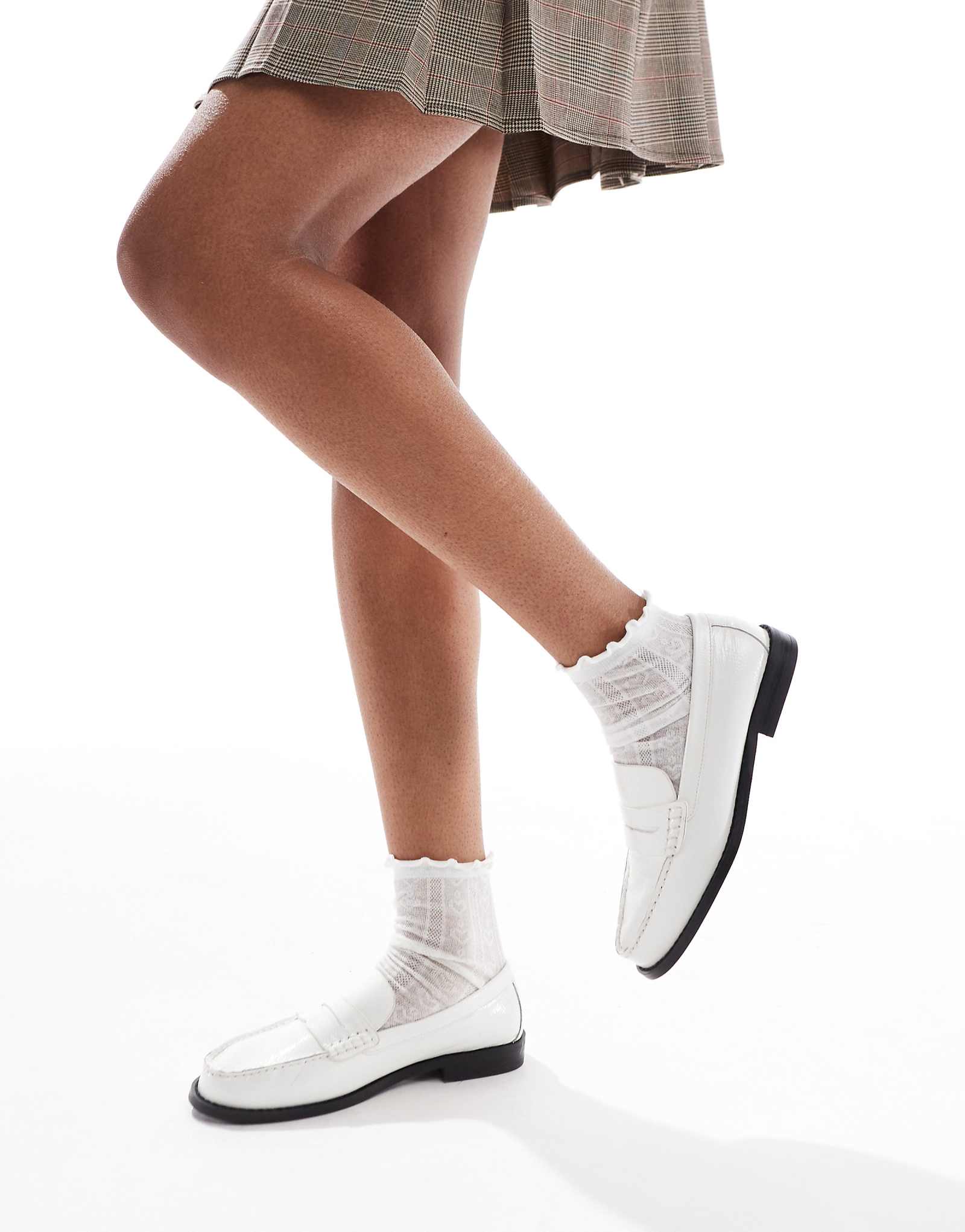 мокасины schuh Lillian penny из белой морщинистой кожи 6190₽