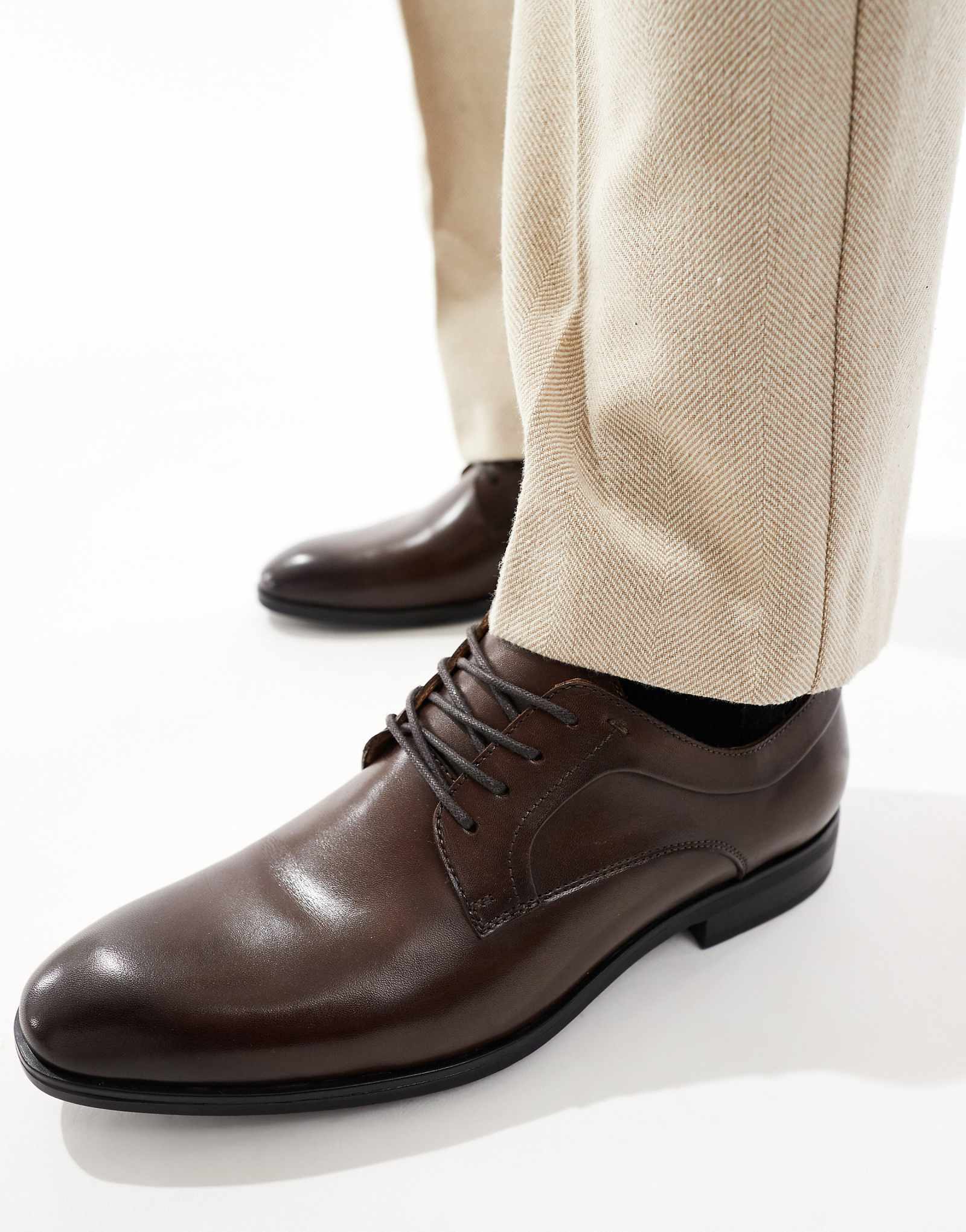 коричневые туфли на шнуровке от schuh Malcolm 12590₽