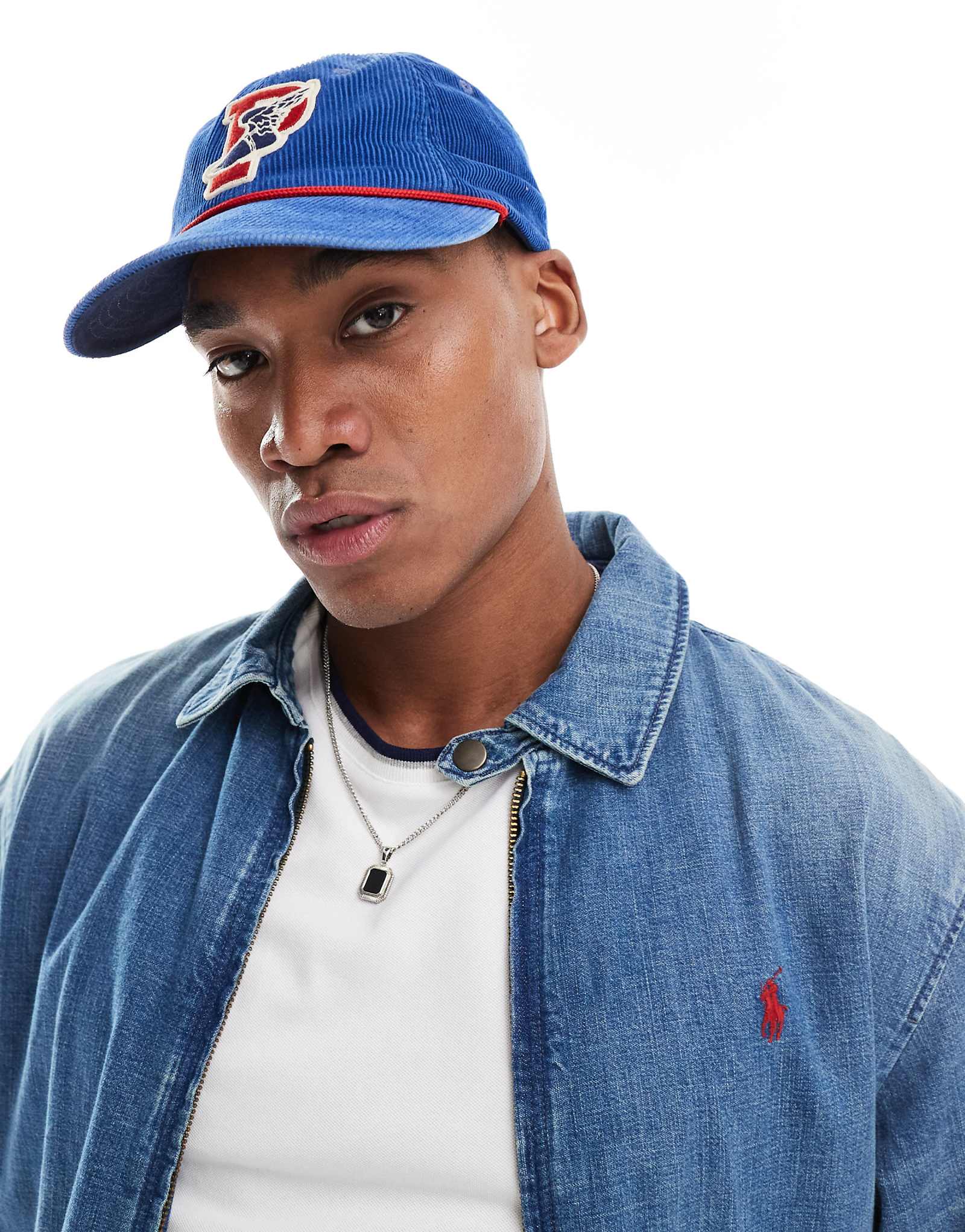 Бейсболка Polo Ralph Lauren с аутентичным логотипом P-wing на шнуре темно-синего цвета