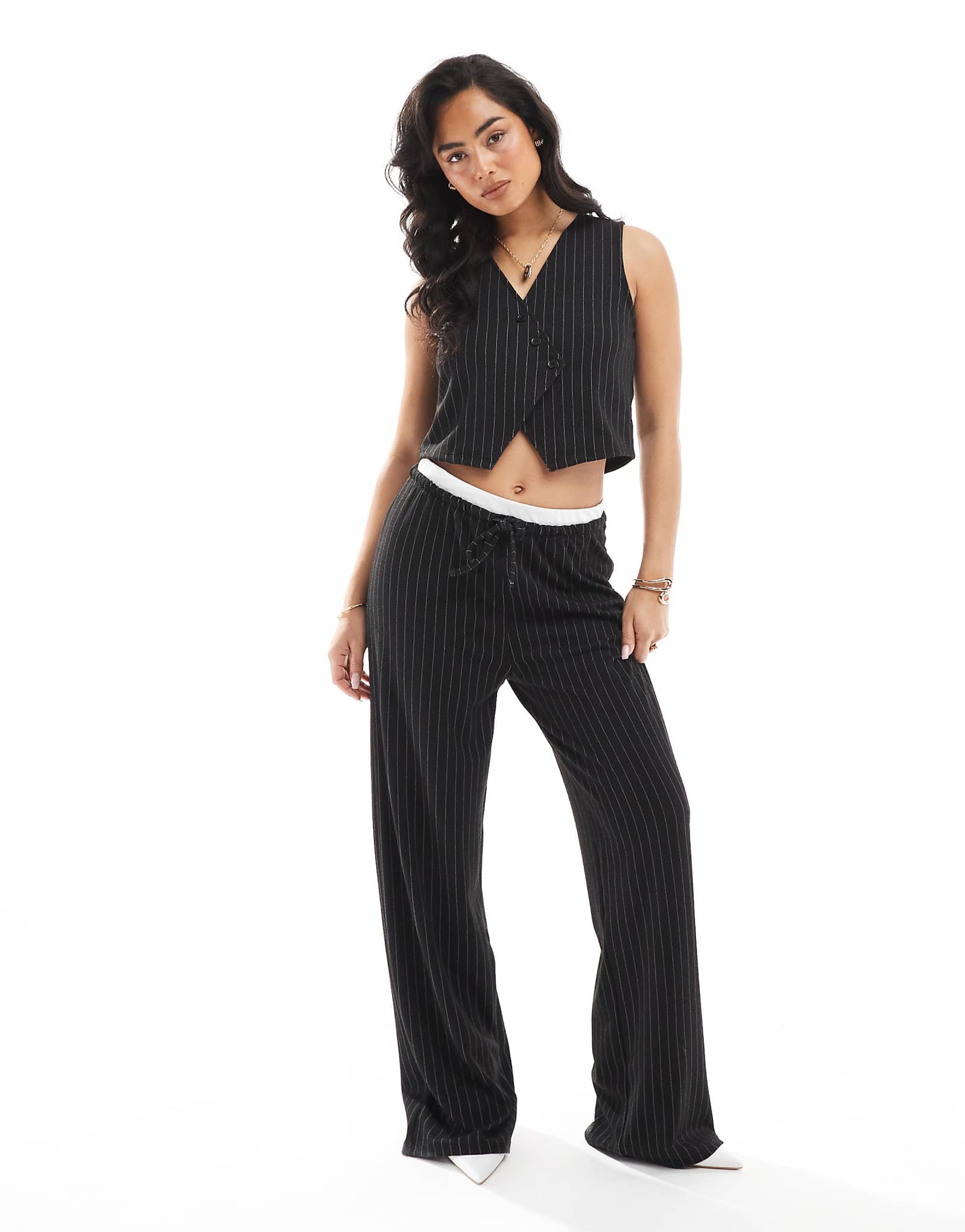 Широкие брюки в черную полоску с двойным поясом сшитые на заказ - часть комплекта 7790₽