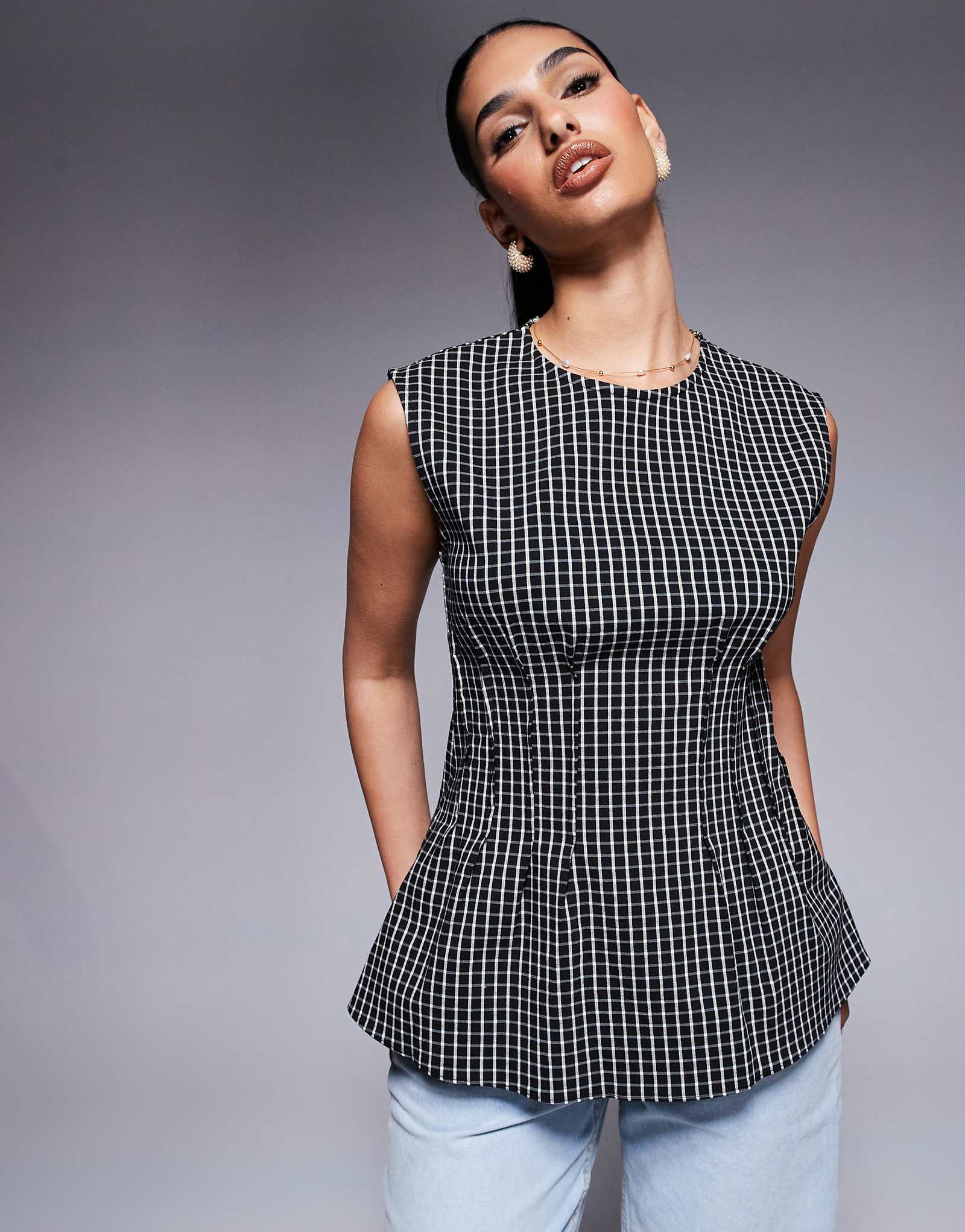 Топ из поплина в клетку River Island черного цвета 19590₽