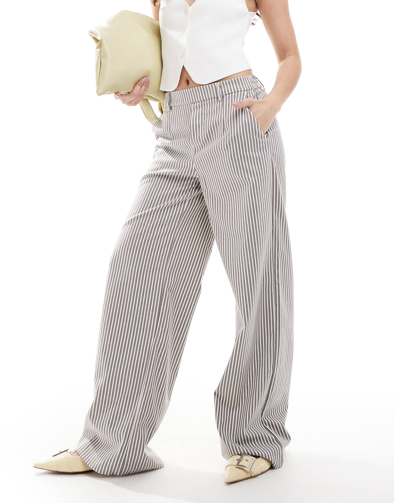 Объект широкие брюки в коричневую и белую полоску сшитые на заказ 16490₽