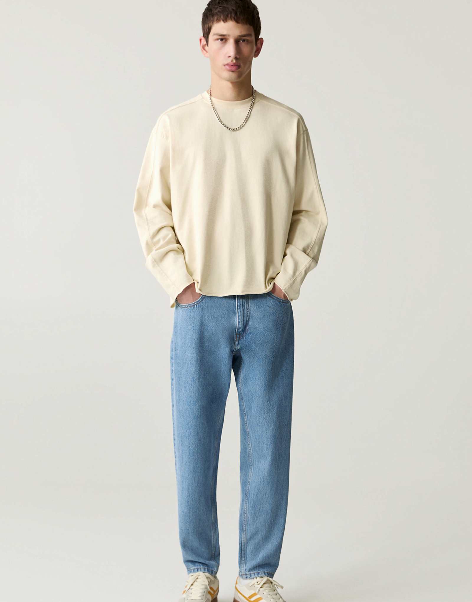 Джинсы Pull-Bear стандартного кроя синего цвета 6190₽