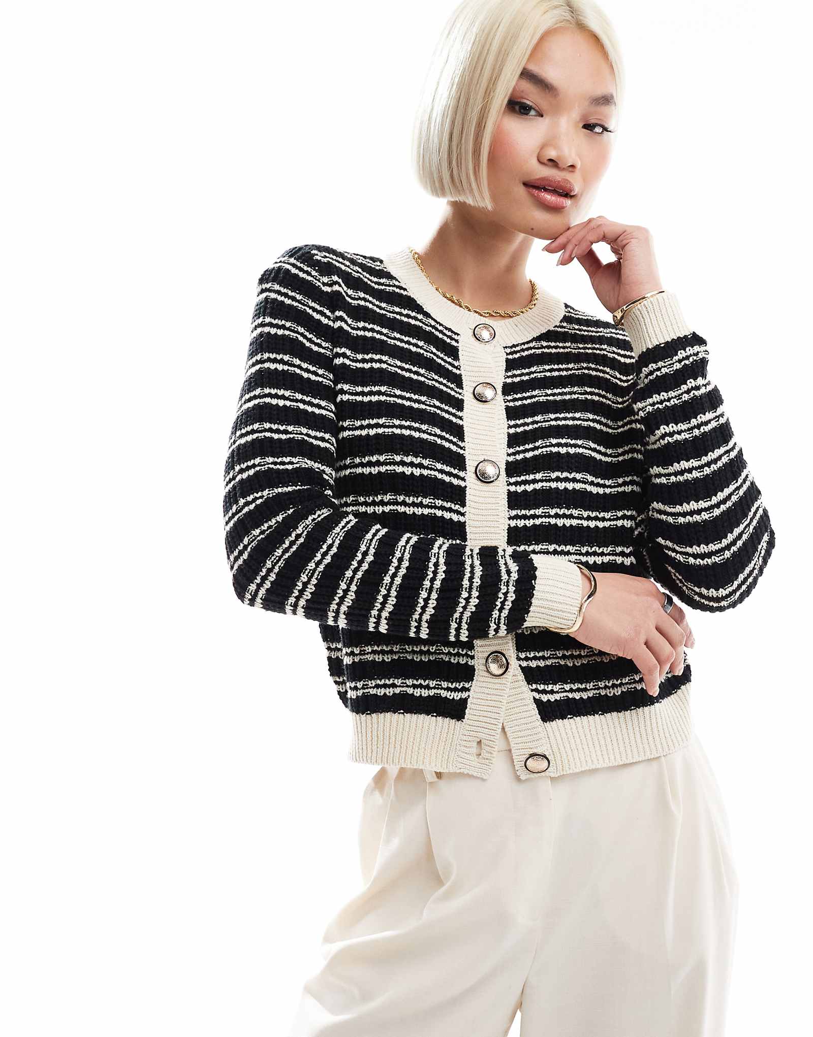 Кардиган Vero Moda с золотыми пуговицами в монотонную полоску 11990₽