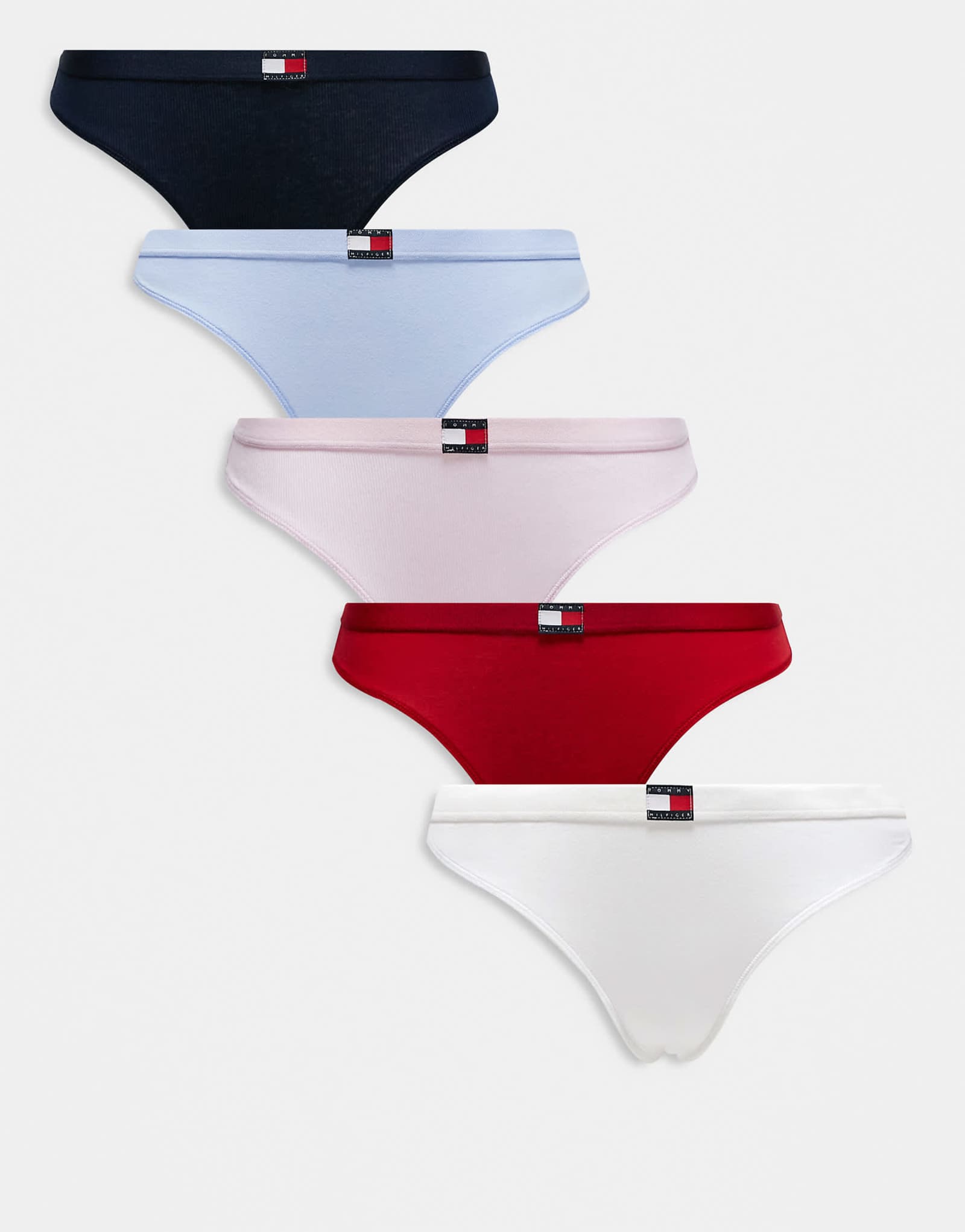 Трусики-стринги Tommy Hilfiger 5 шт белогокрасногорозовогосинего темно-синего цвета 16190₽