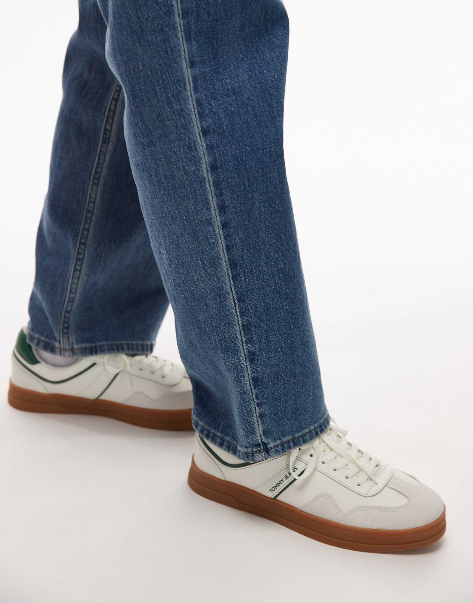 Кроссовки Tommy Jeans Greenwich белого и синего цветов 29790₽