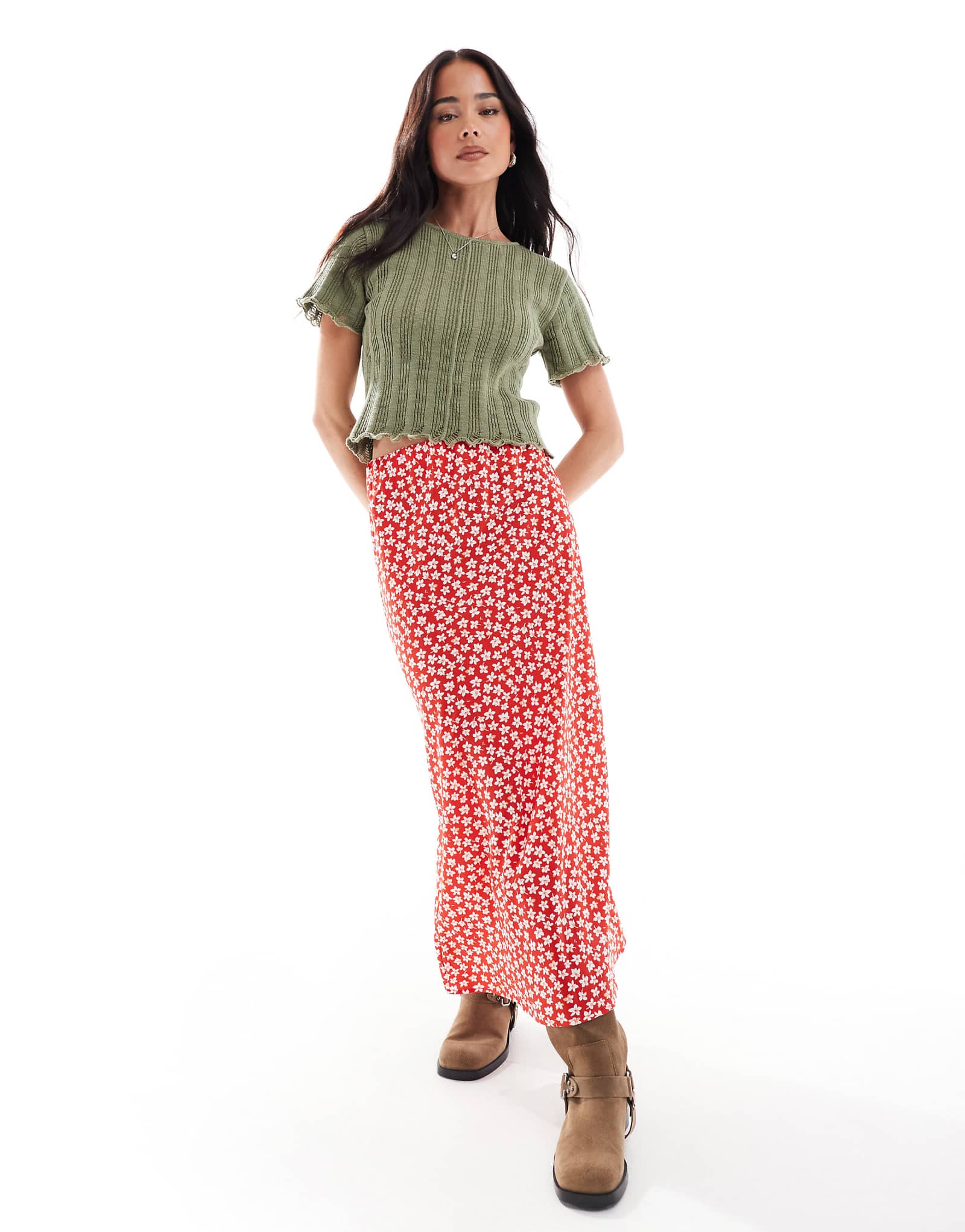 Юбка миди с косым вырезом и принтом Girl ditsy от Wednesday в красном цвете 5690₽