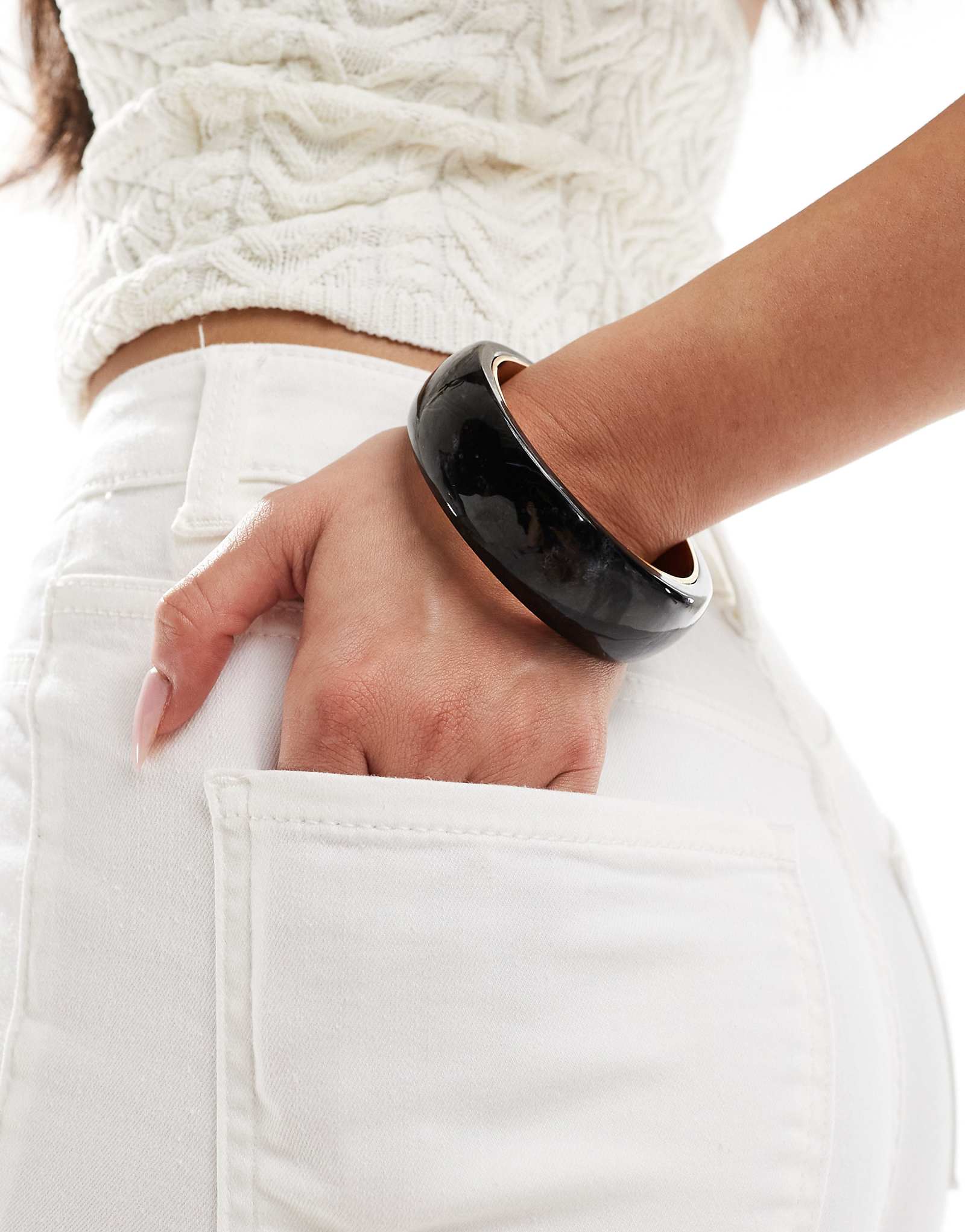 ДИЗАЙНЕРСКИЙ браслет ASOS с мраморными деталями в разноцветном исполнении 2890₽