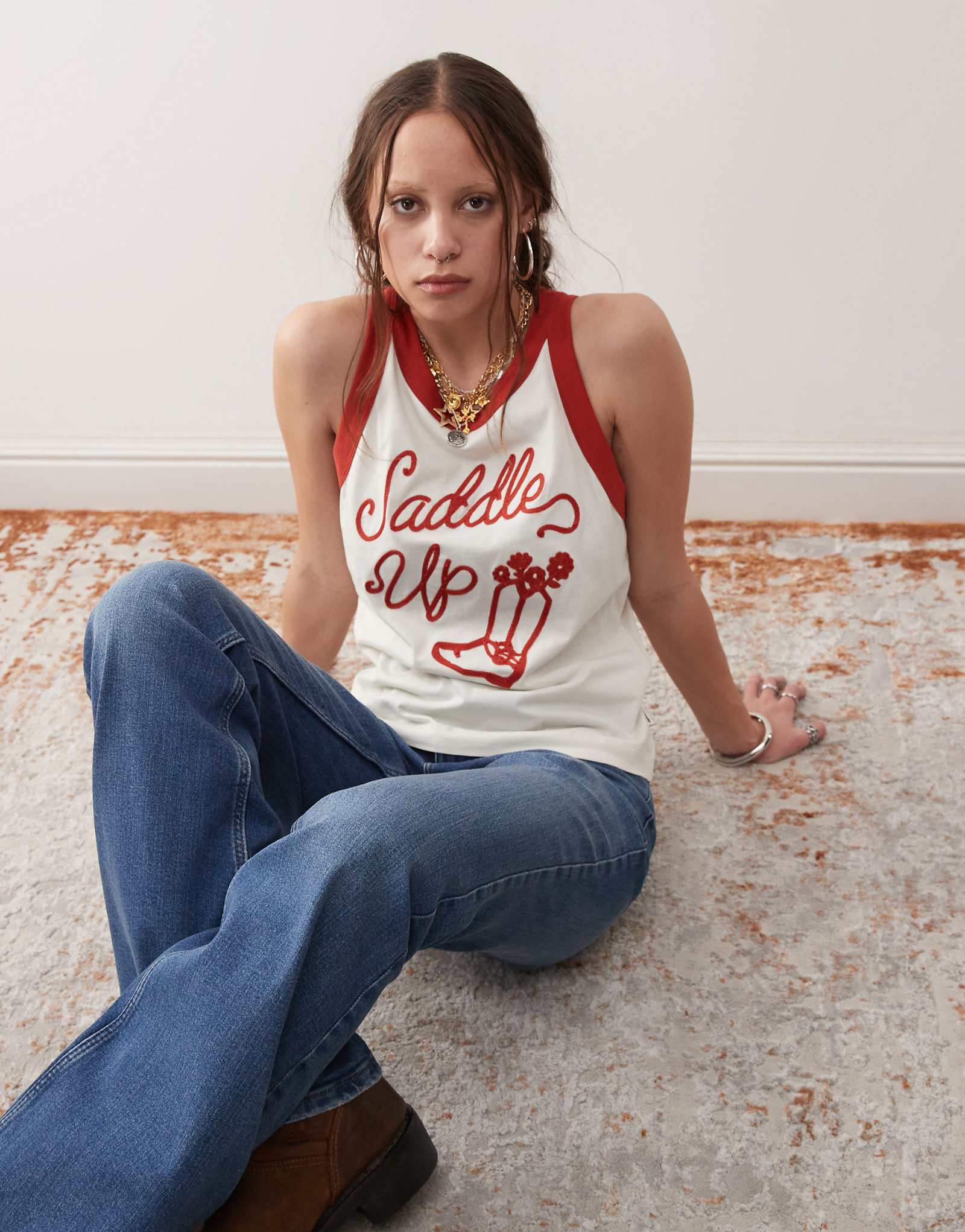 Винтажная ковбойская майка ringer от Wrangler белого и красного цветов 9790₽